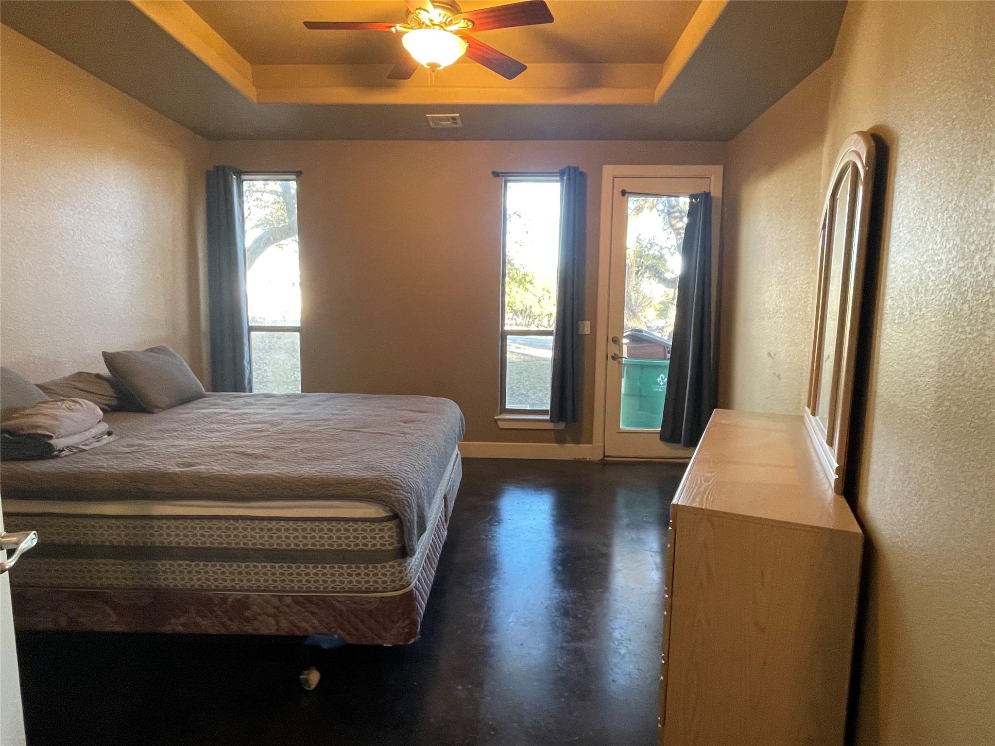 18800 Venture Dr, Point Venture, TX 78645