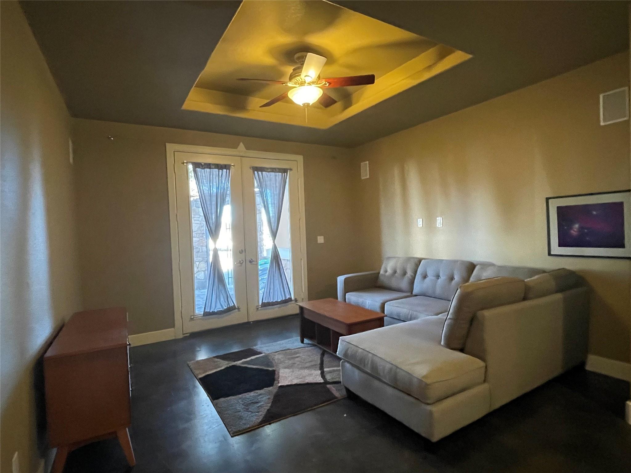 18800 Venture Dr, Point Venture, TX 78645