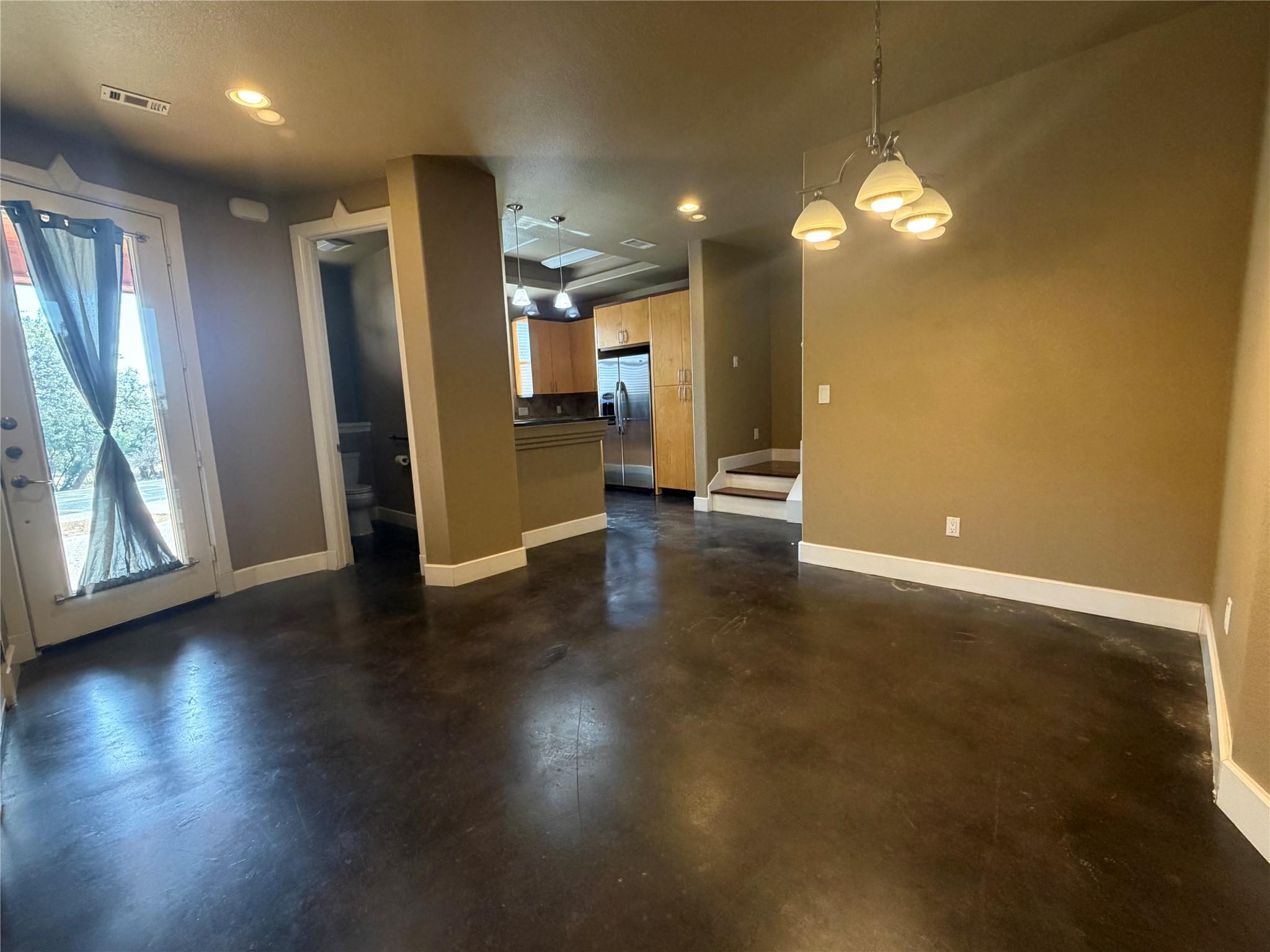 18800 Venture Dr, Lago Vista, TX 78645