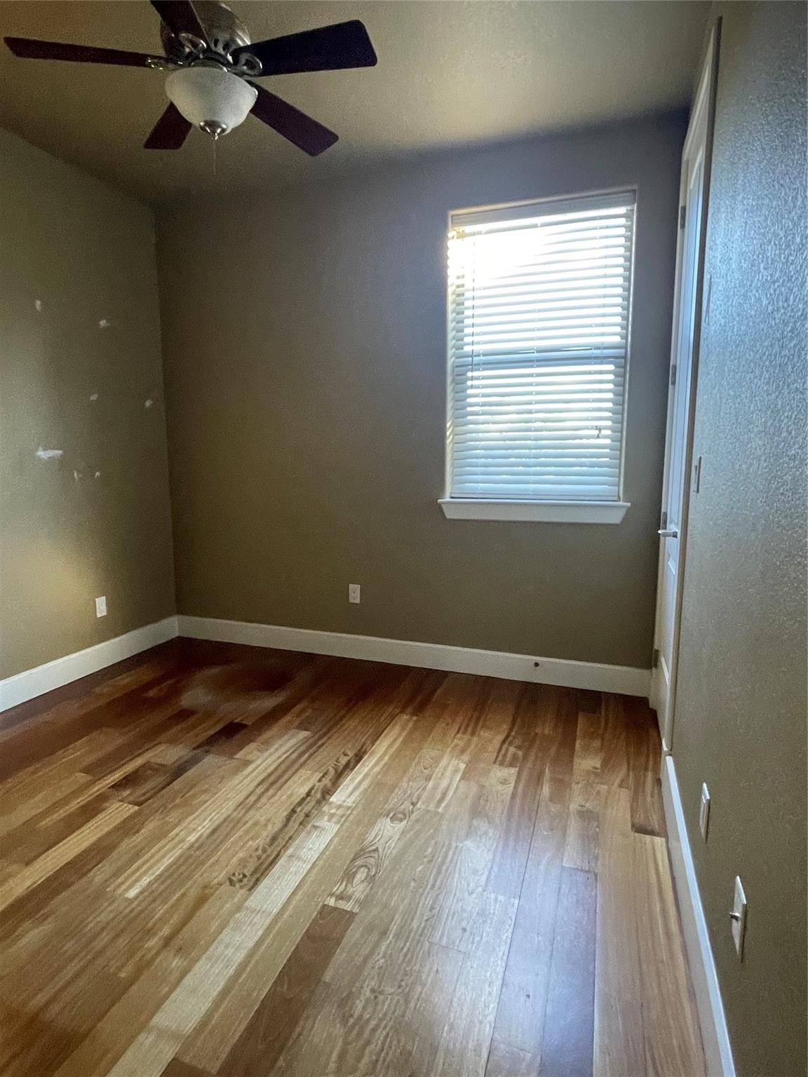 18800 Venture Dr, Point Venture, TX 78645