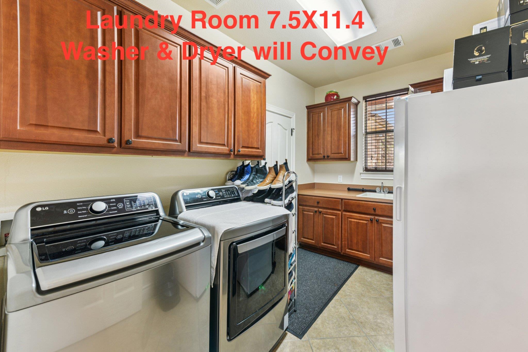 302 High Plains Dr, Dripping Springs, TX 78620