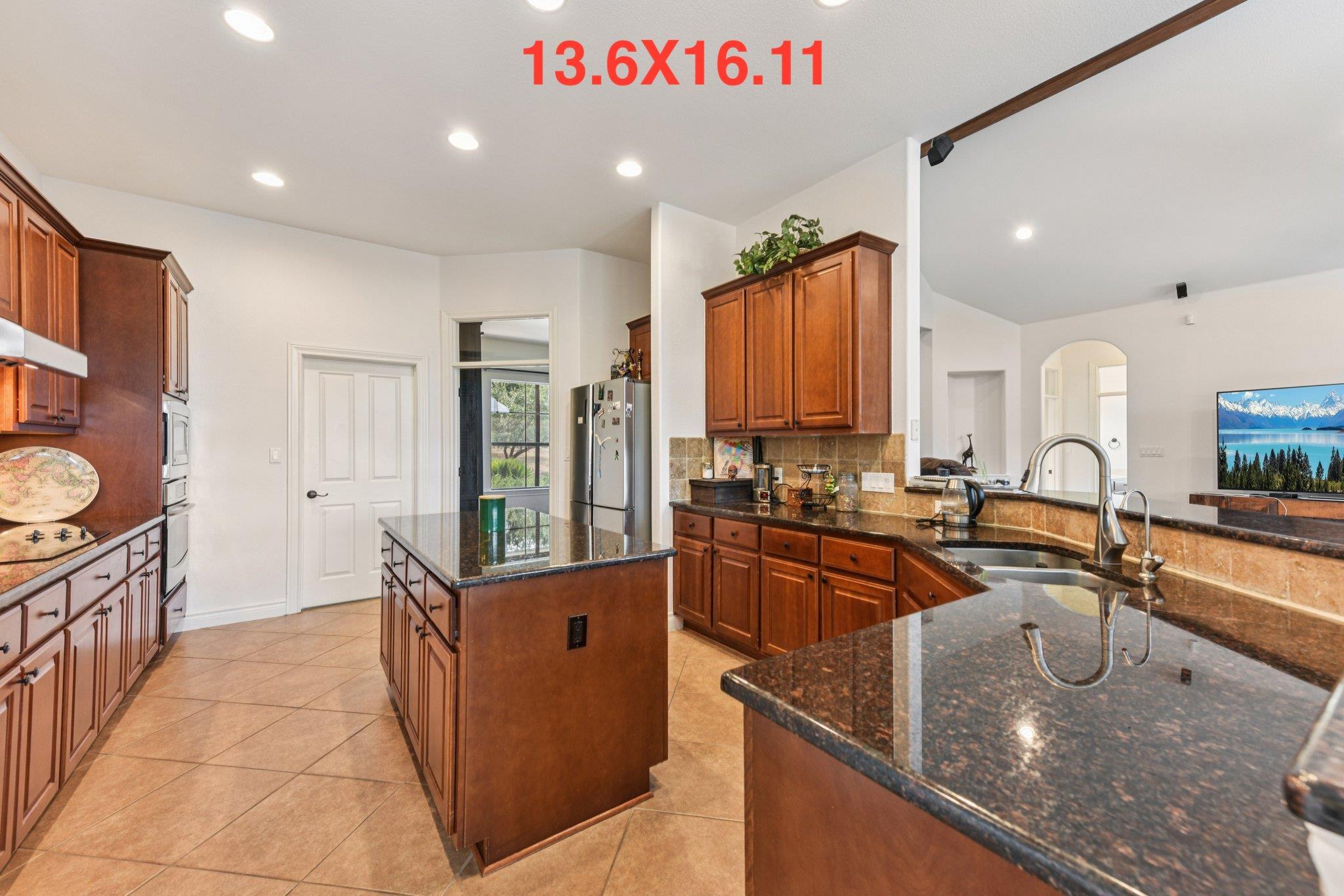 302 High Plains Dr, Dripping Springs, TX 78620