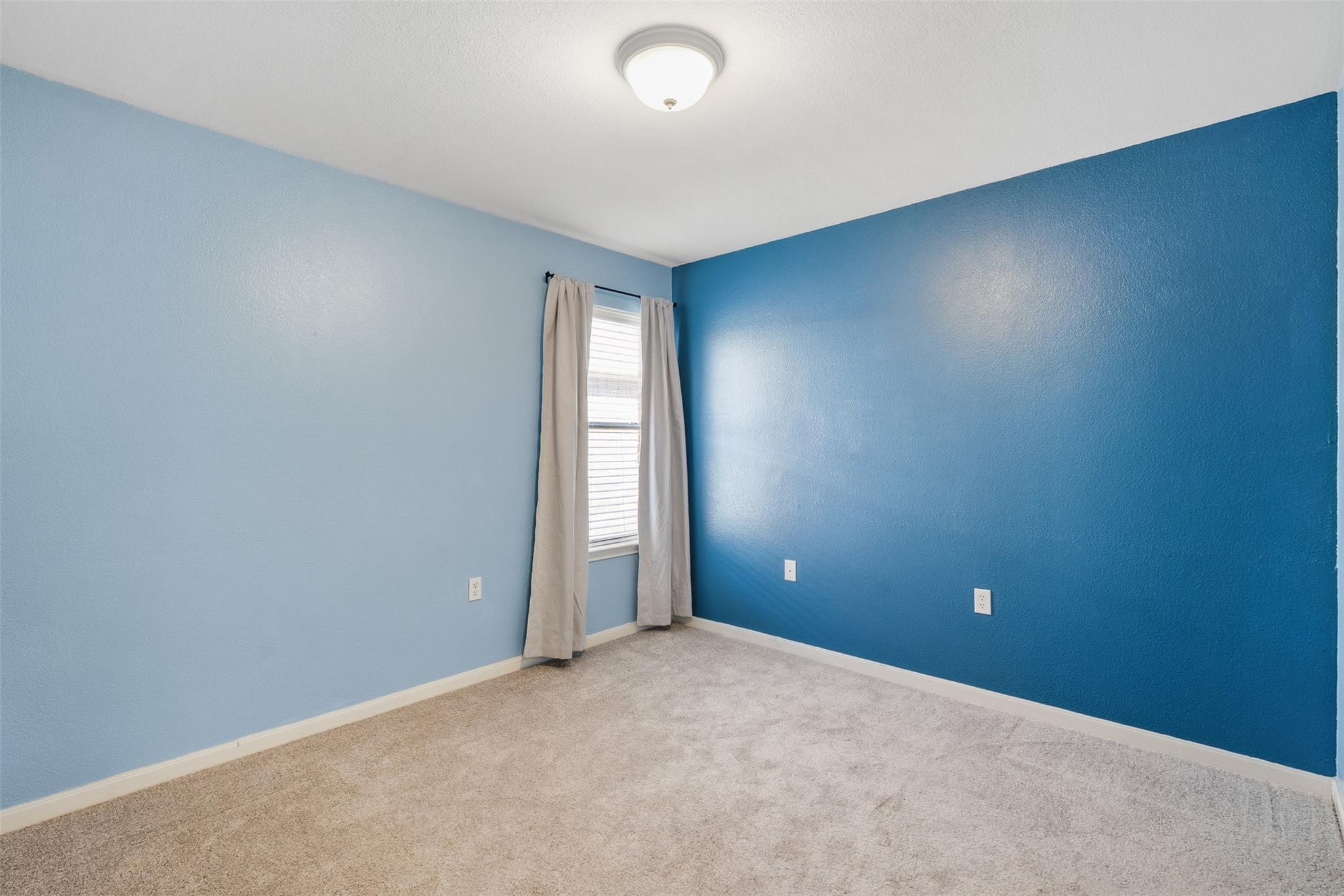 309 Golden Eagle Ln, Leander, TX 78641