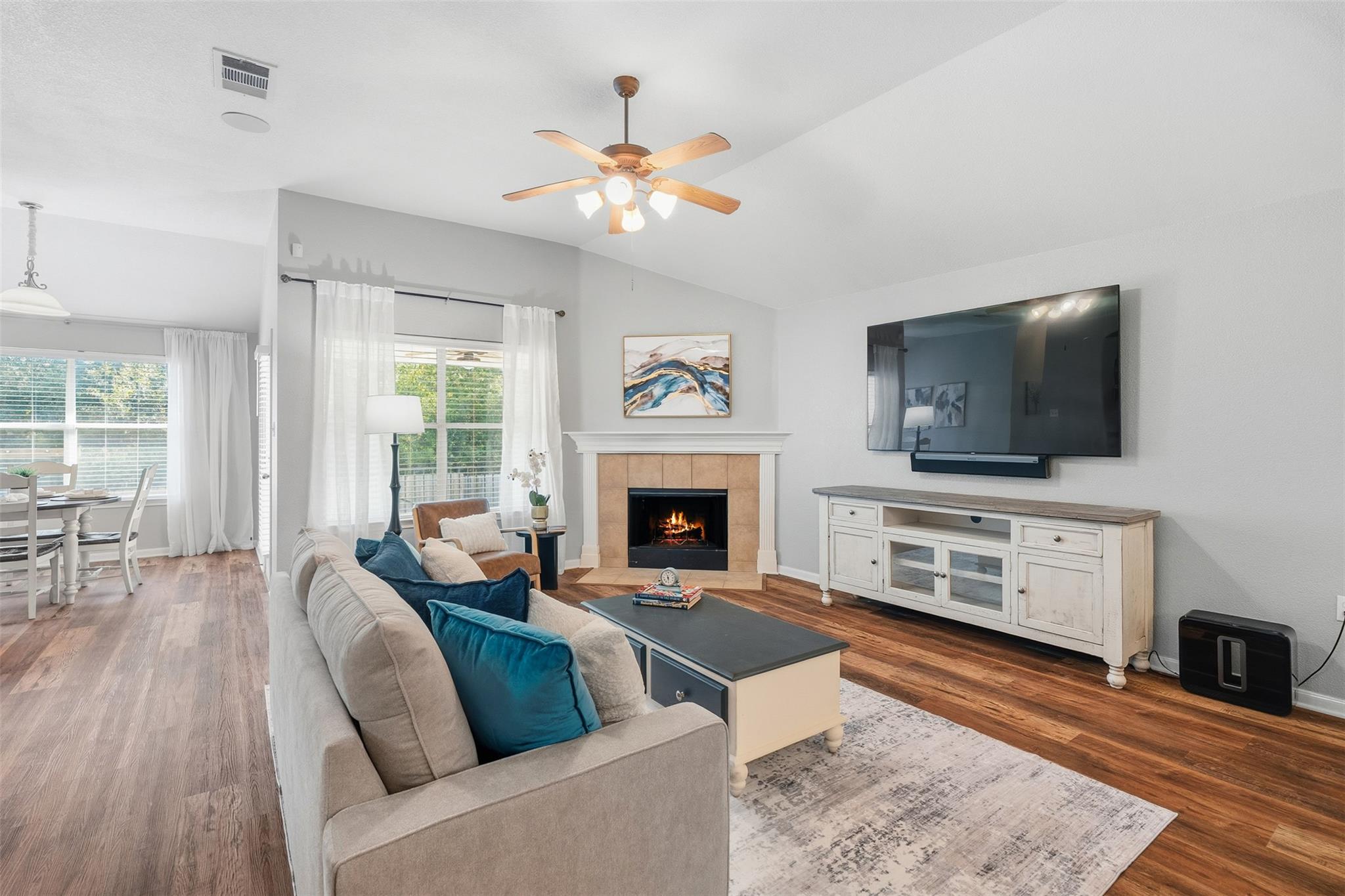 309 Golden Eagle Ln, Leander, TX 78641