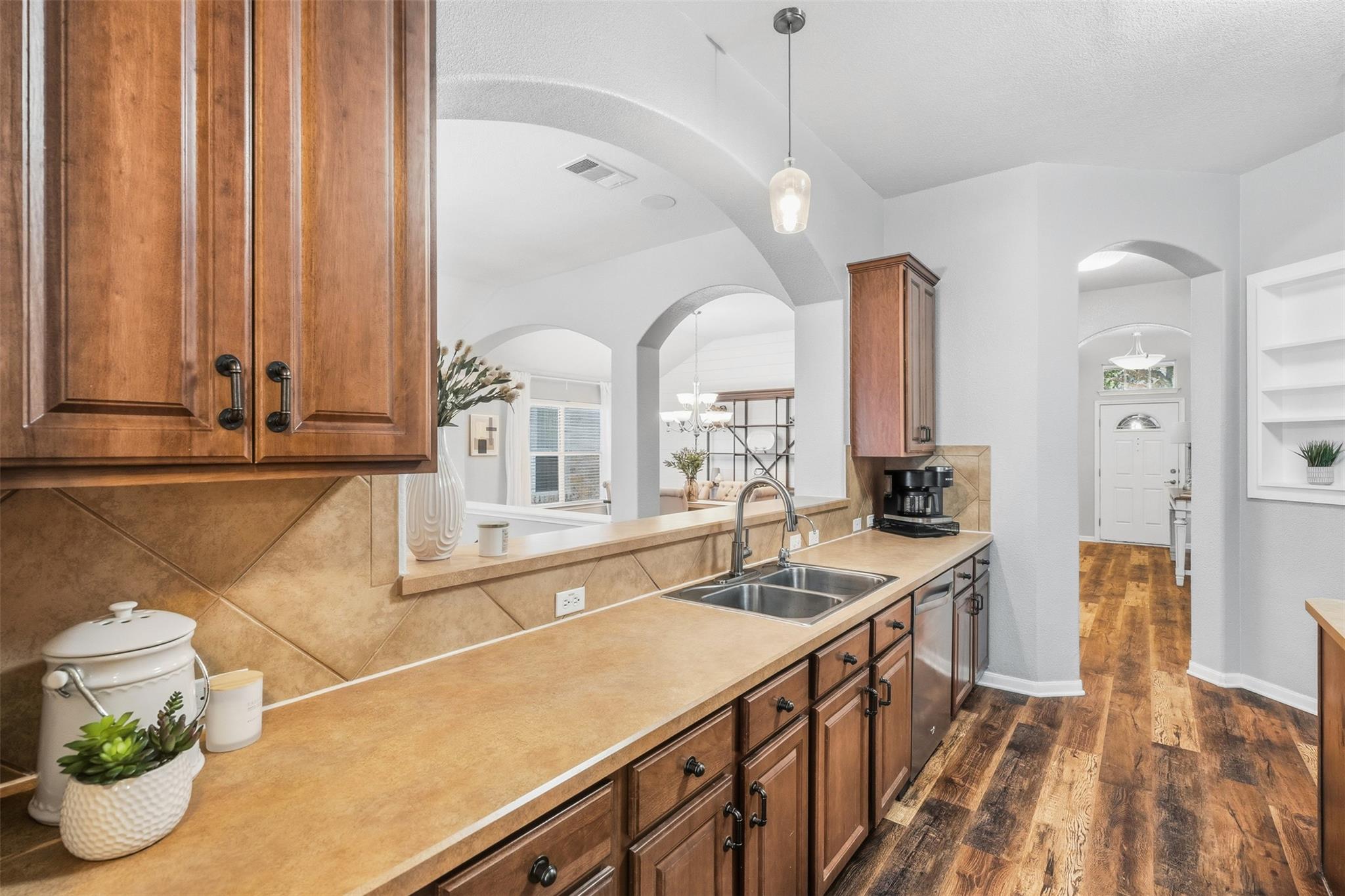 309 Golden Eagle Ln, Leander, TX 78641