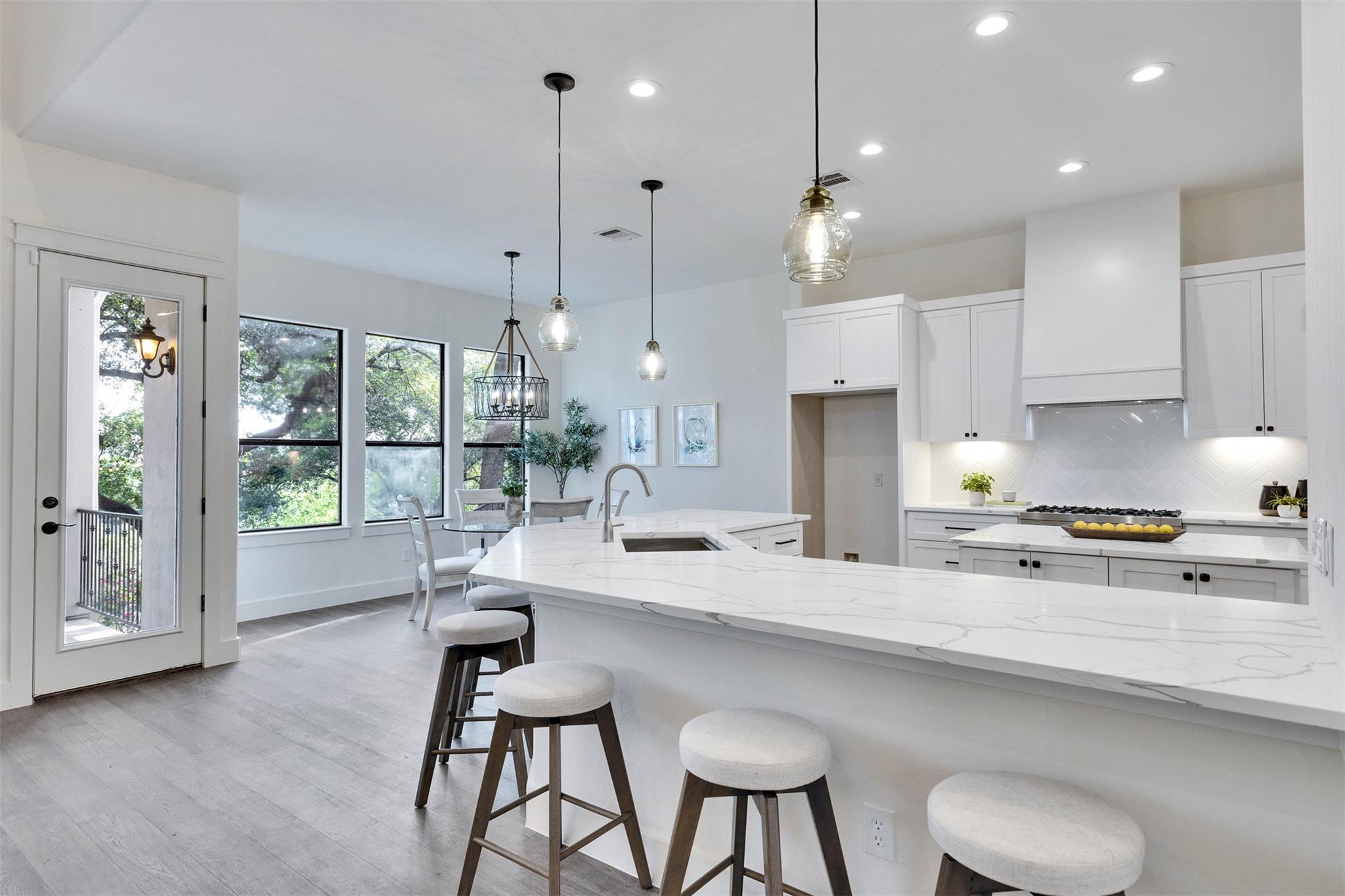 13601 Montview Dr, Austin, TX 78732