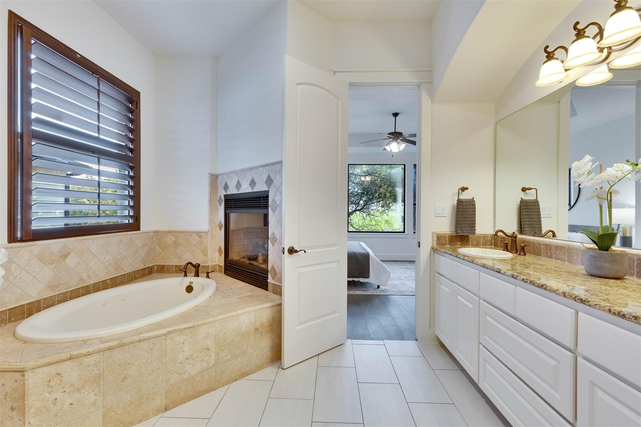 13601 Montview Dr, Austin, TX 78732