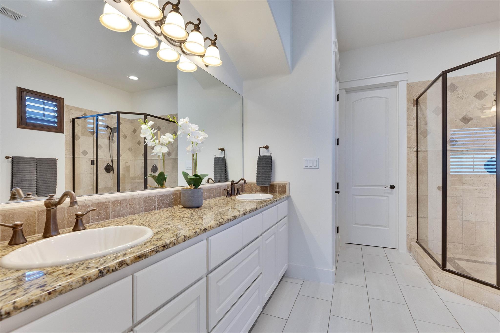 13601 Montview Dr, Austin, TX 78732