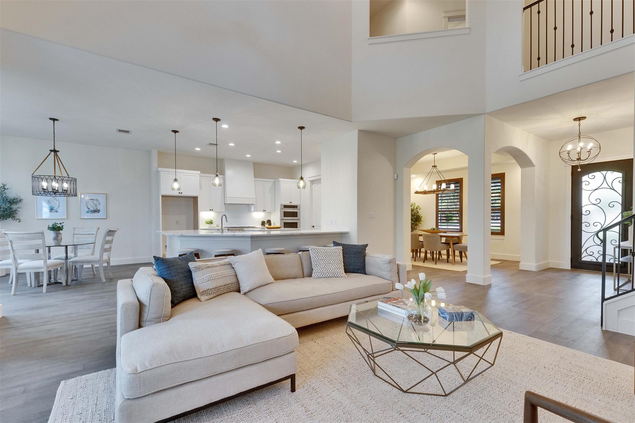 13601 Montview Dr, Austin, TX 78732