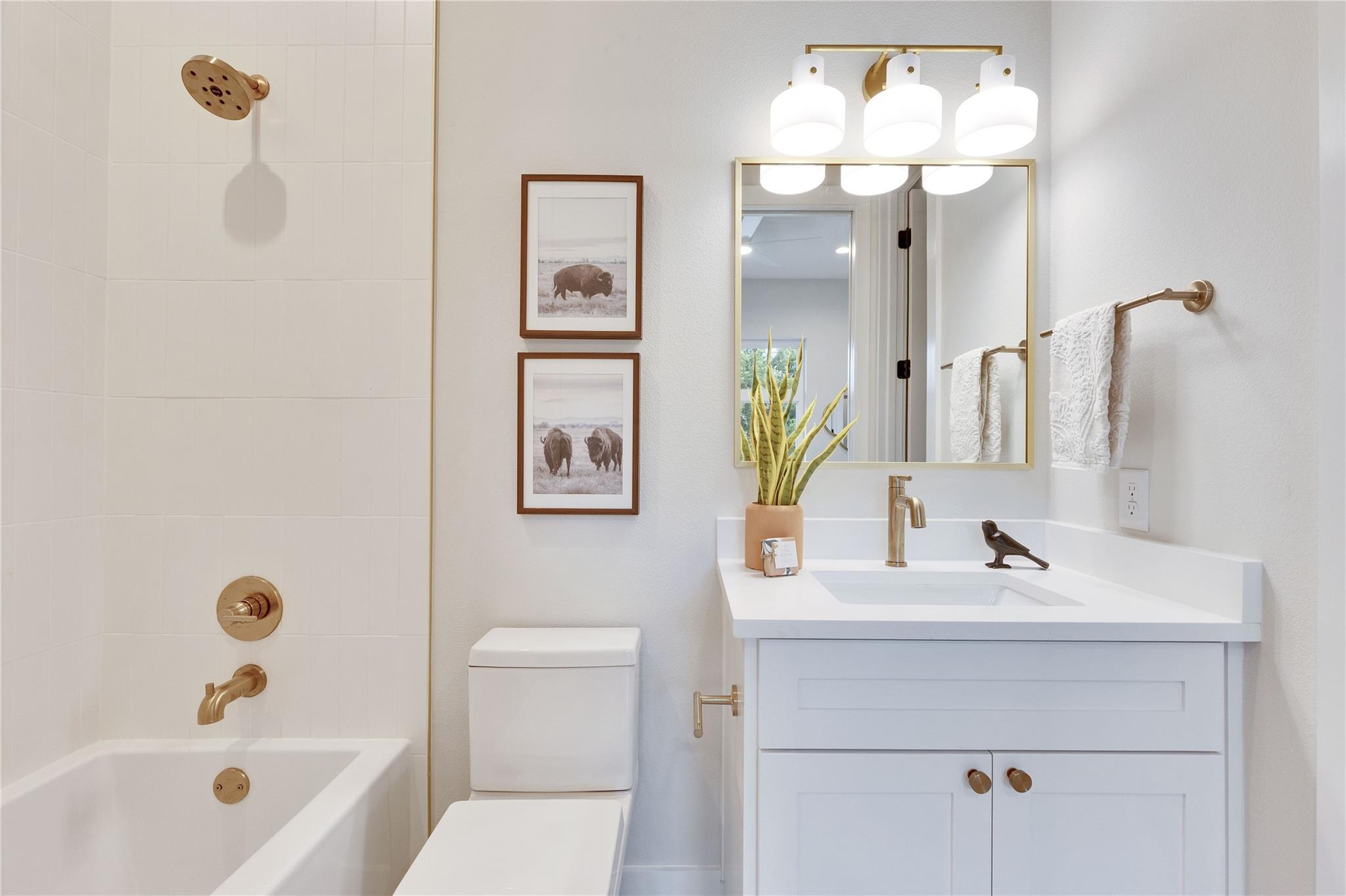 1937 E 38th 1/2 St # B, Austin, TX 78723