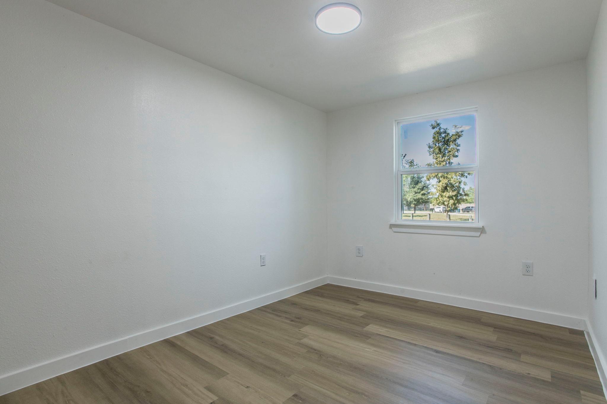 2215 N Elmendorf St # C, San Antonio, TX 78201