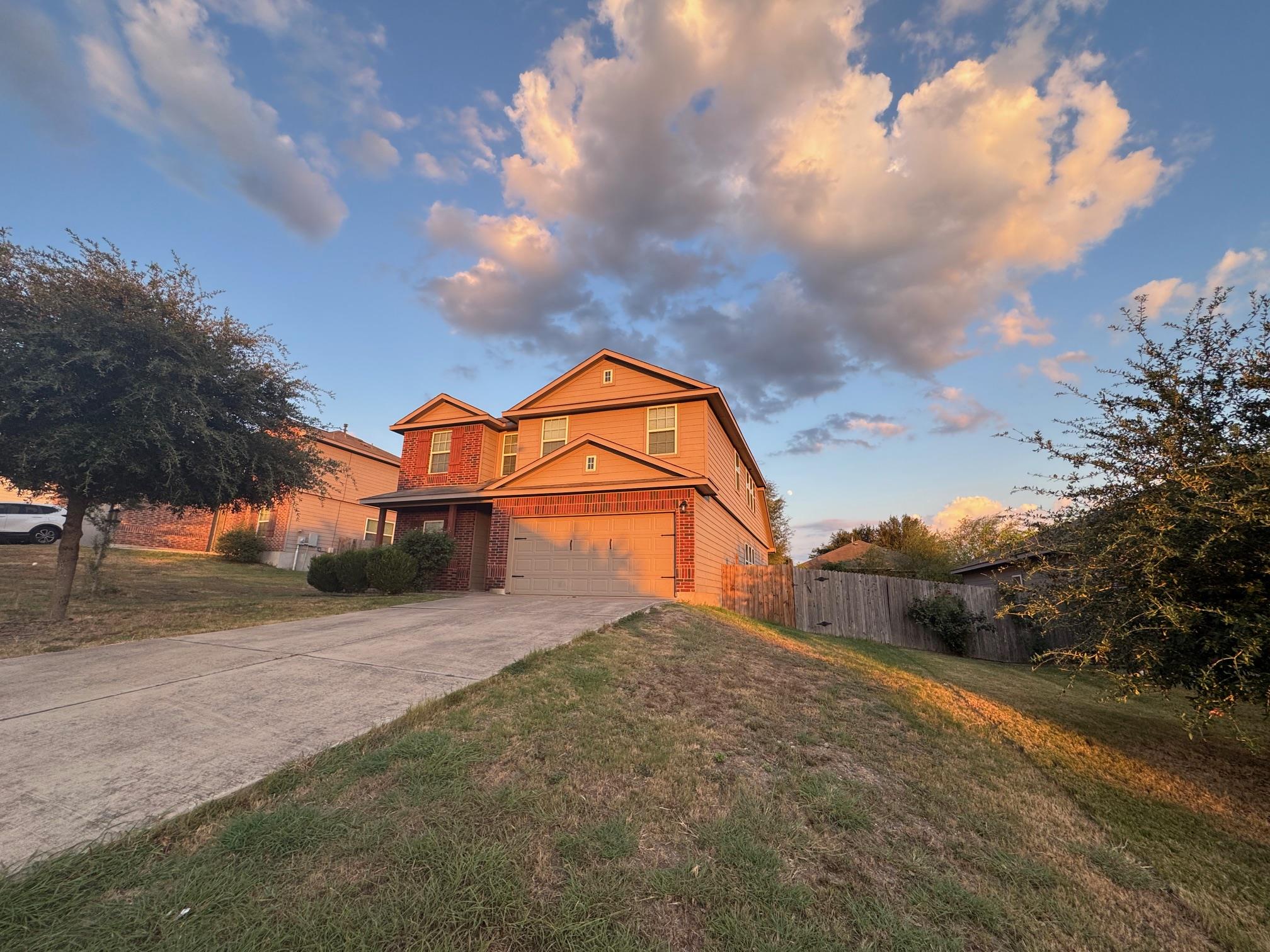117 Kemah Ln, Kyle, TX 78640