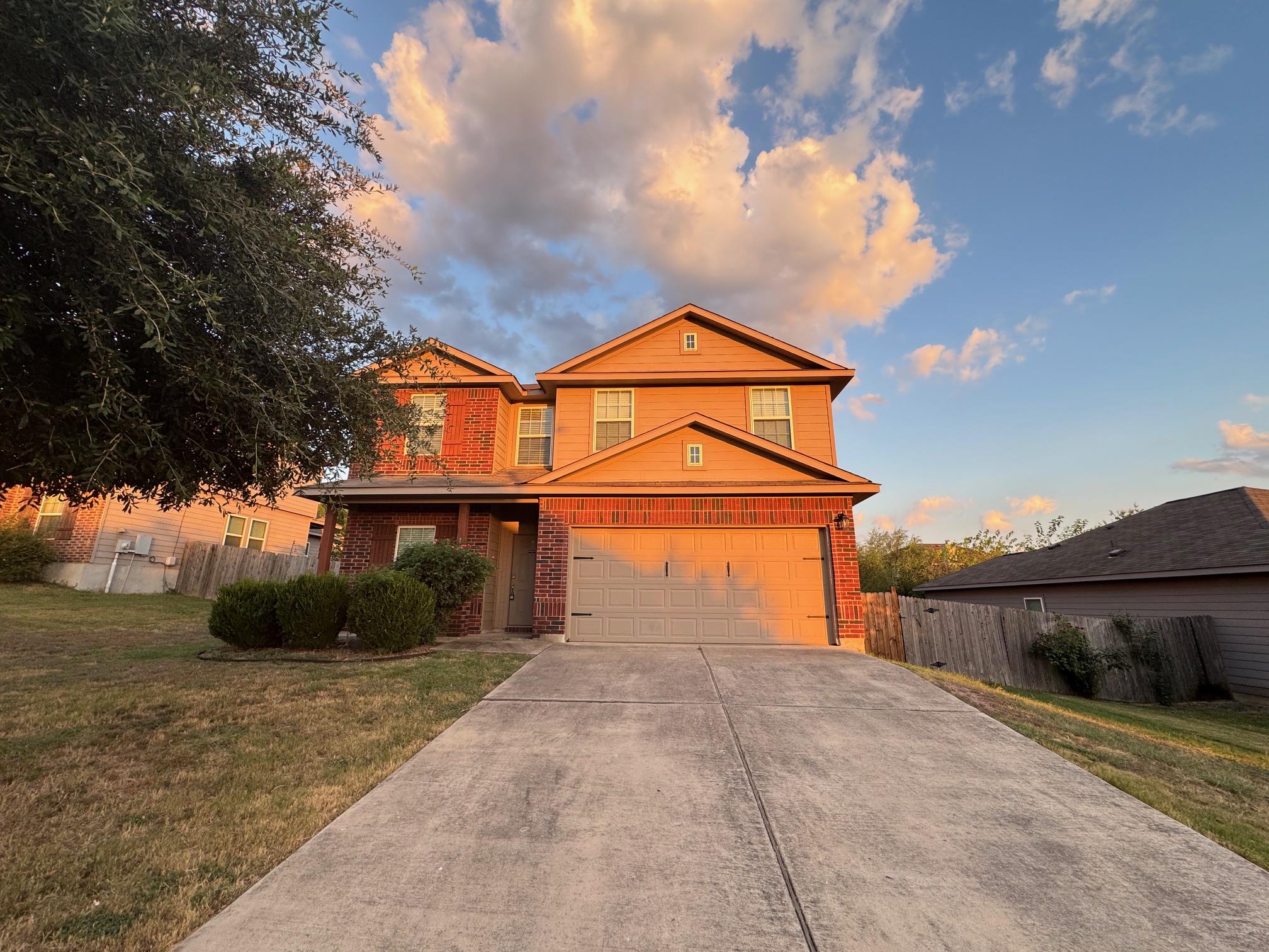 117 Kemah Ln, Kyle, TX 78640