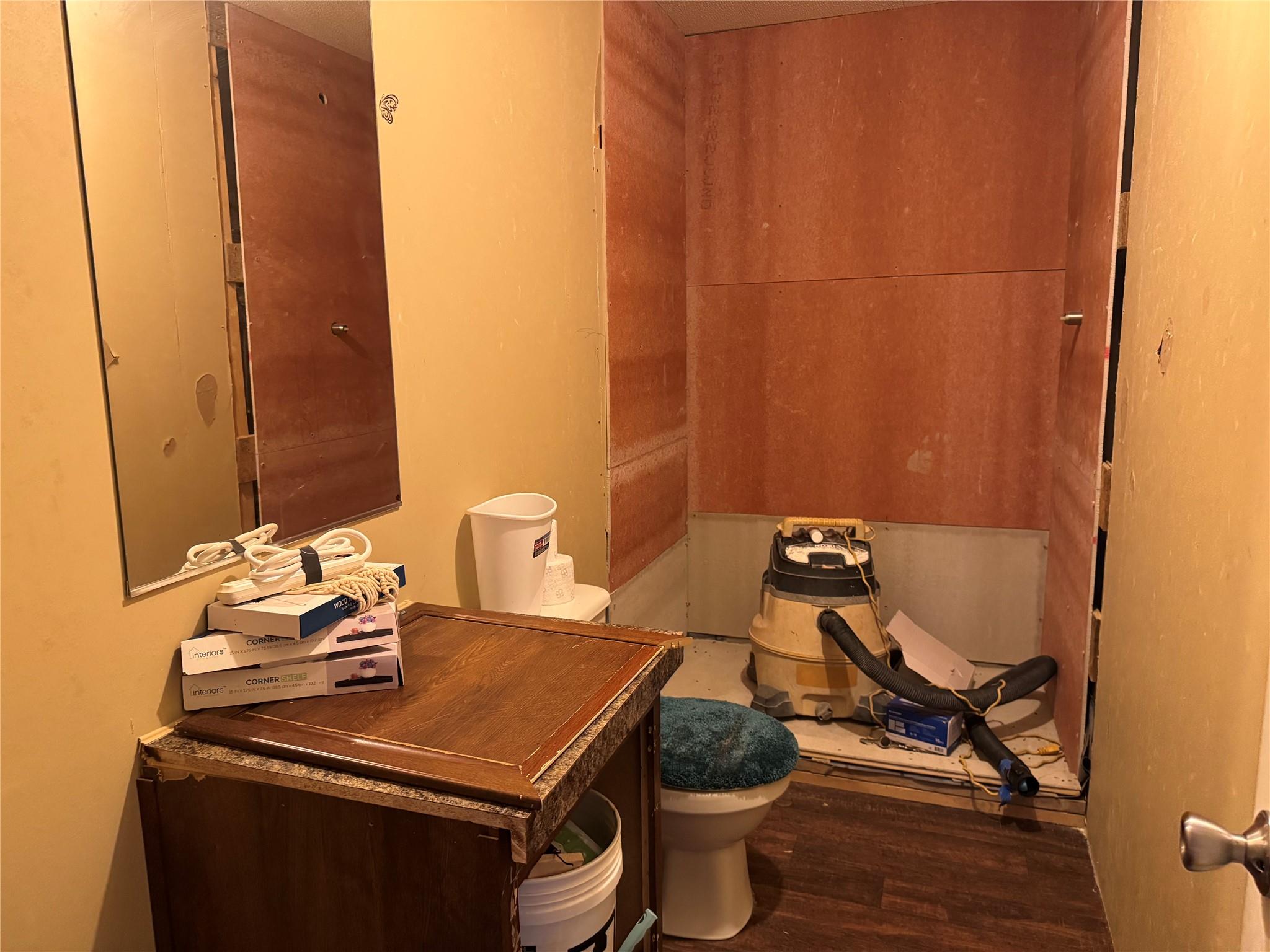 490 Rosewood Dr, Dale, TX 78616