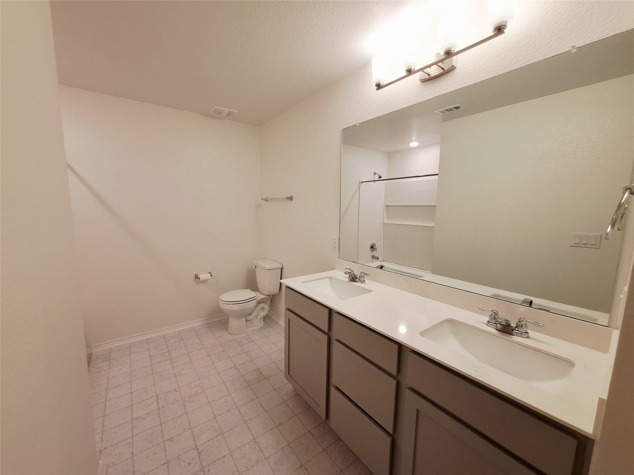 6413 Wagon Spring St, Del Valle, TX 78617