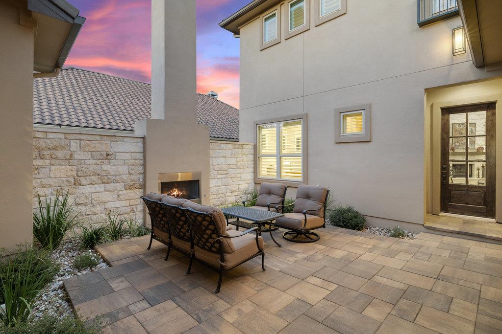 112 Charmstone Ln, Georgetown, TX 78628