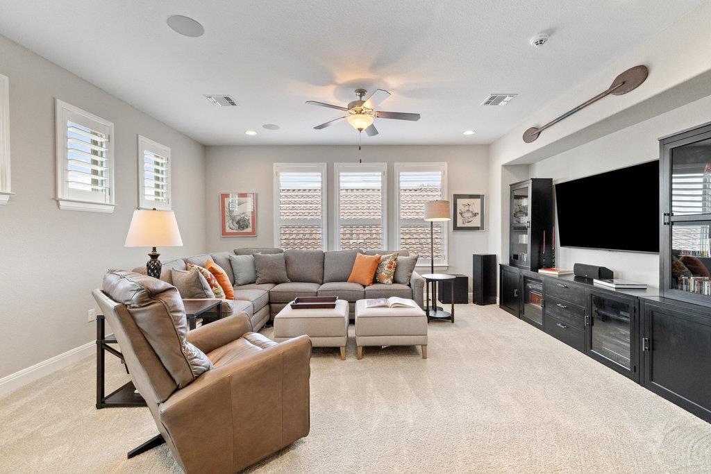 112 Charmstone Ln, Georgetown, TX 78628