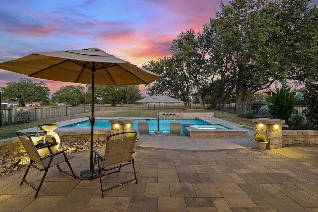 112 Charmstone Ln, Georgetown, TX 78628