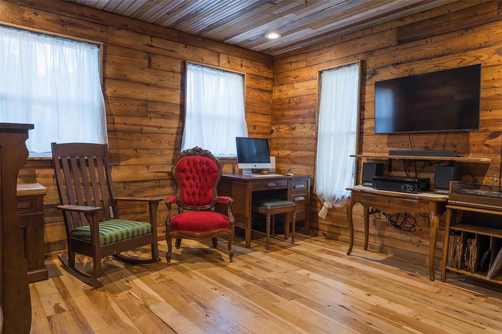 1148 Gunter St, Austin, TX 78721