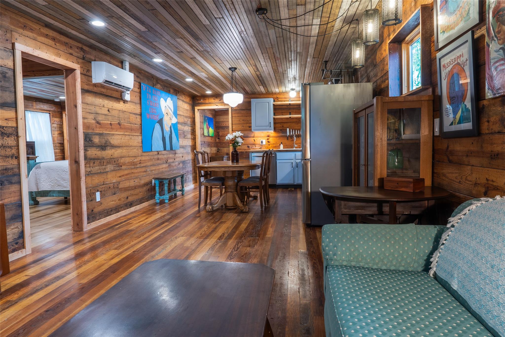 1148 Gunter St, Austin, TX 78721