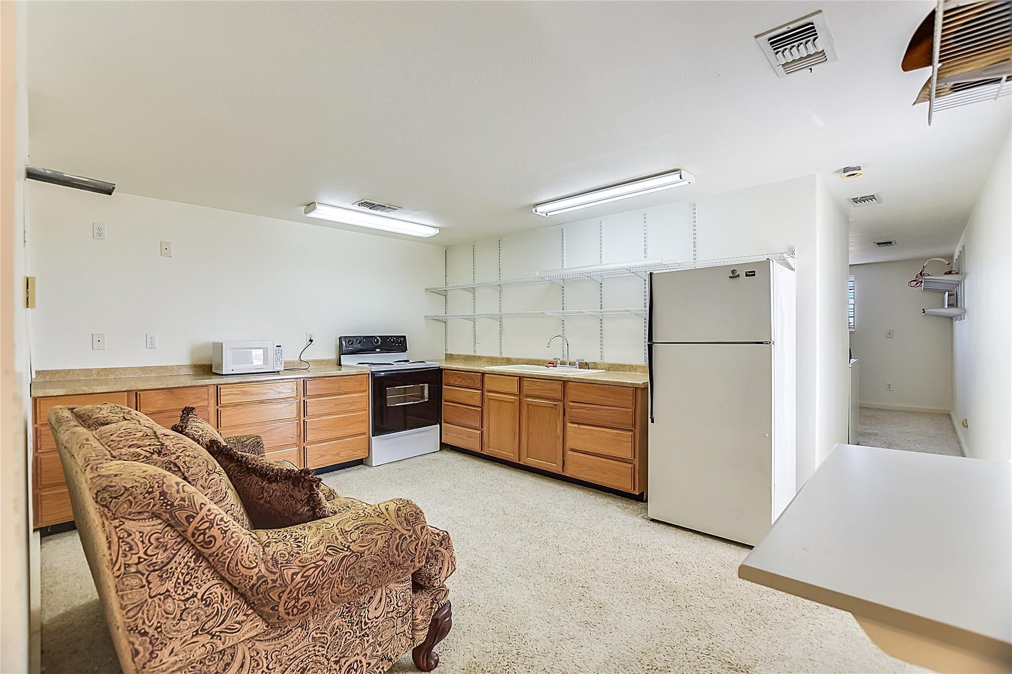 1133 Fm 20, Cedar Creek, TX 78612