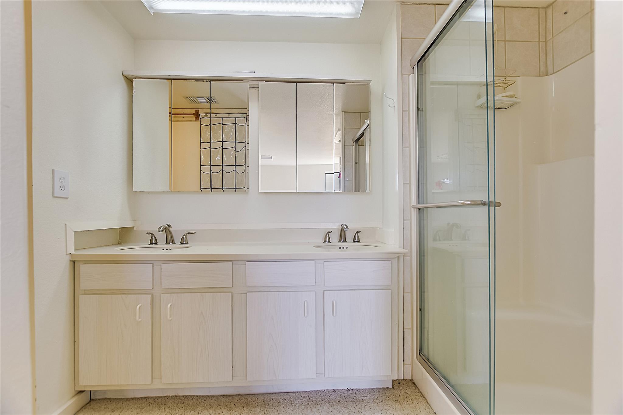 1133 Fm 20, Cedar Creek, TX 78612