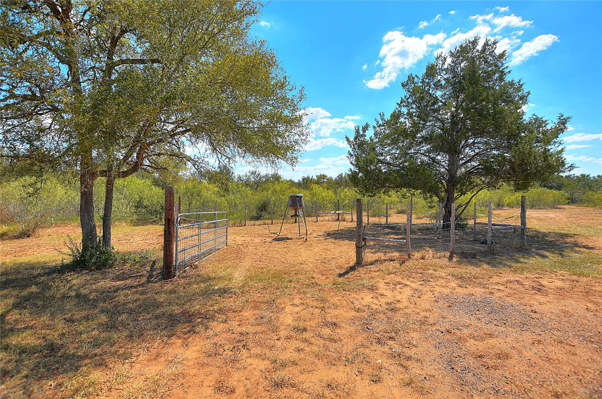 1133 Fm 20, Cedar Creek, TX 78612