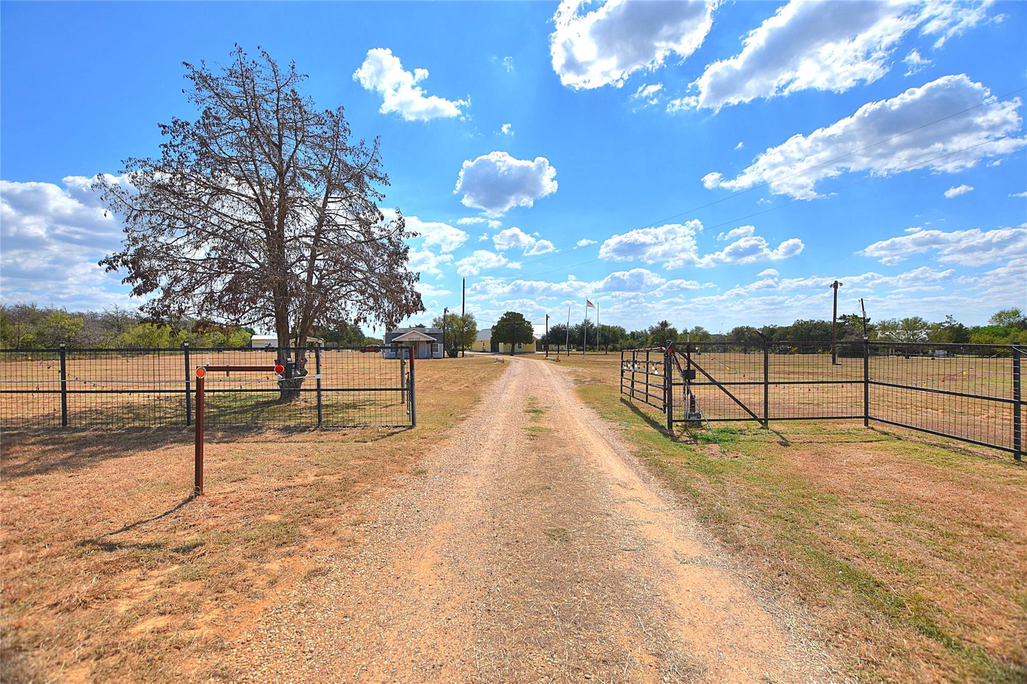 1133 Fm 20, Cedar Creek, TX 78612