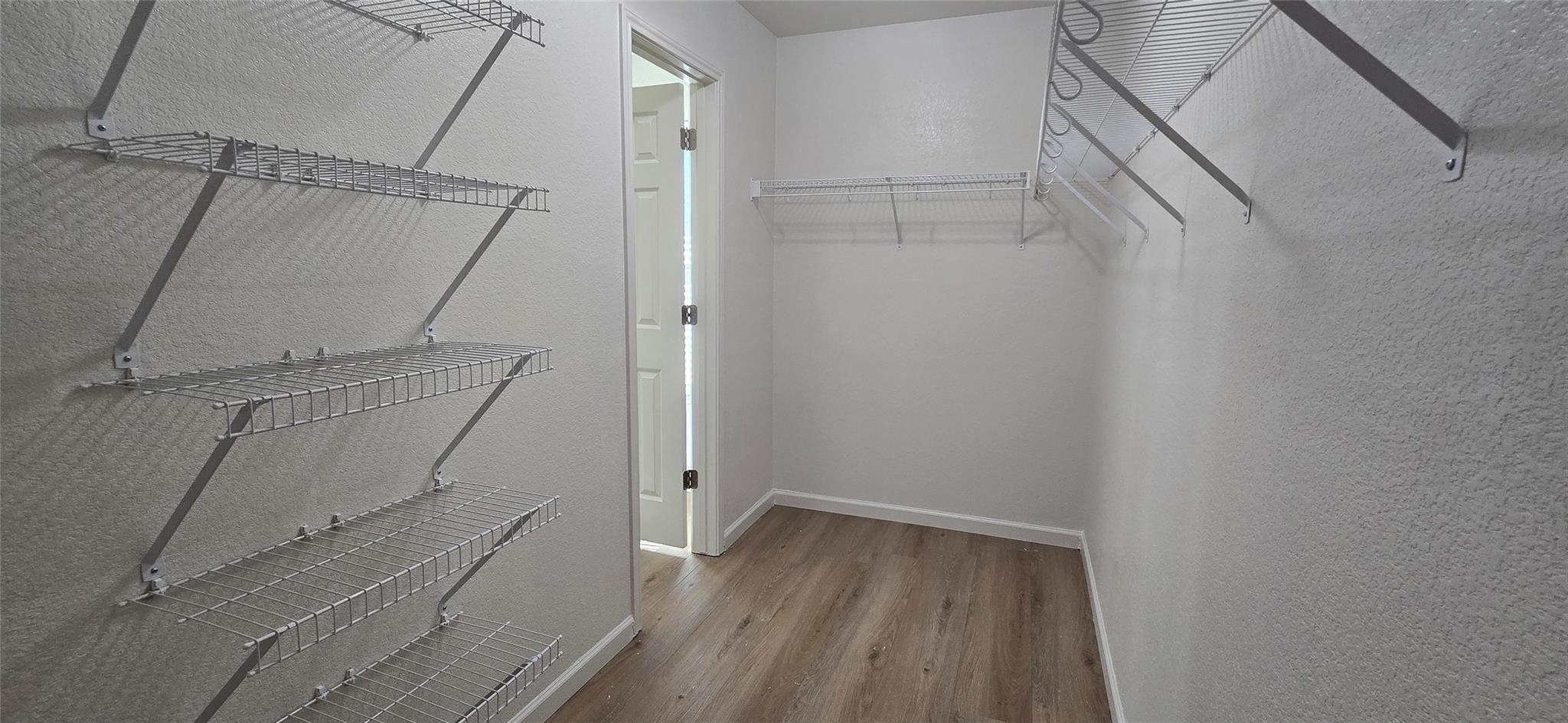 606 Lakemont Dr, Hutto, TX 78634