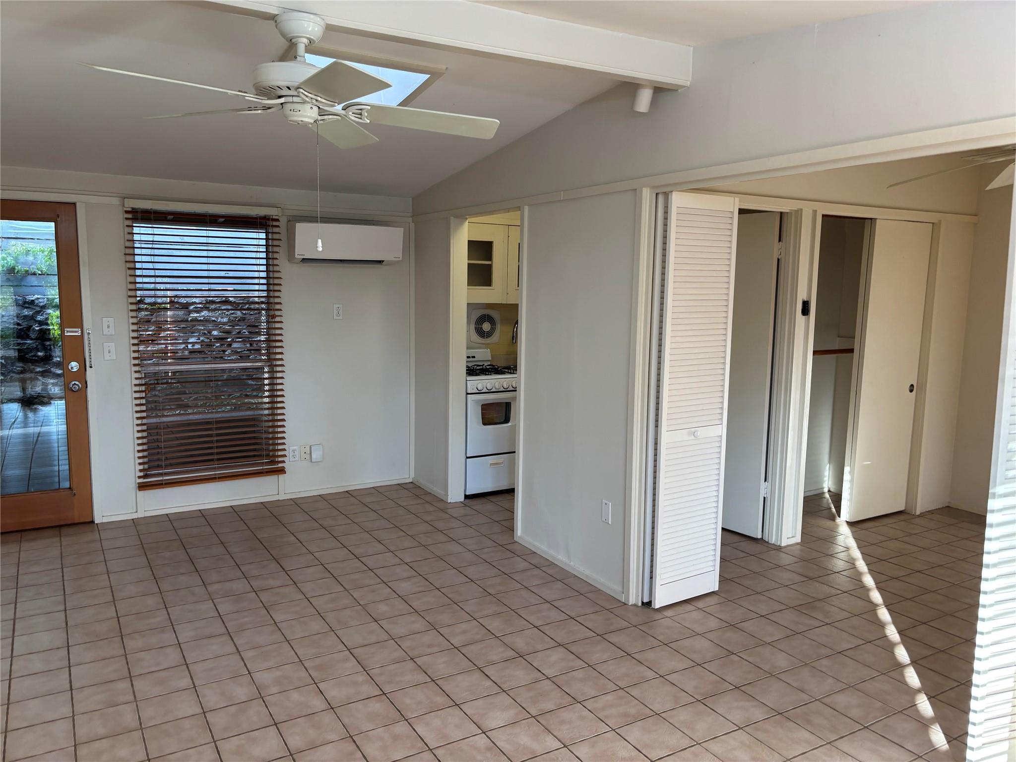 1714 Summit View Pl # 4, Austin, TX 78703