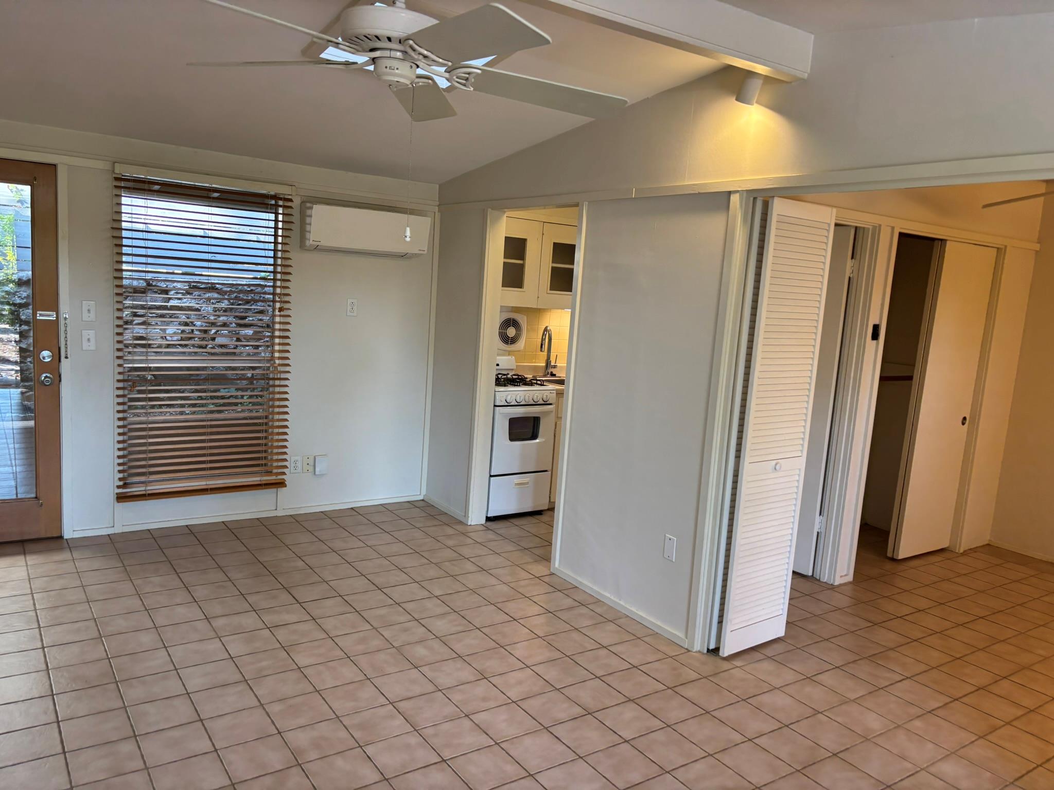 1714 Summit View Pl # 4, Austin, TX 78703