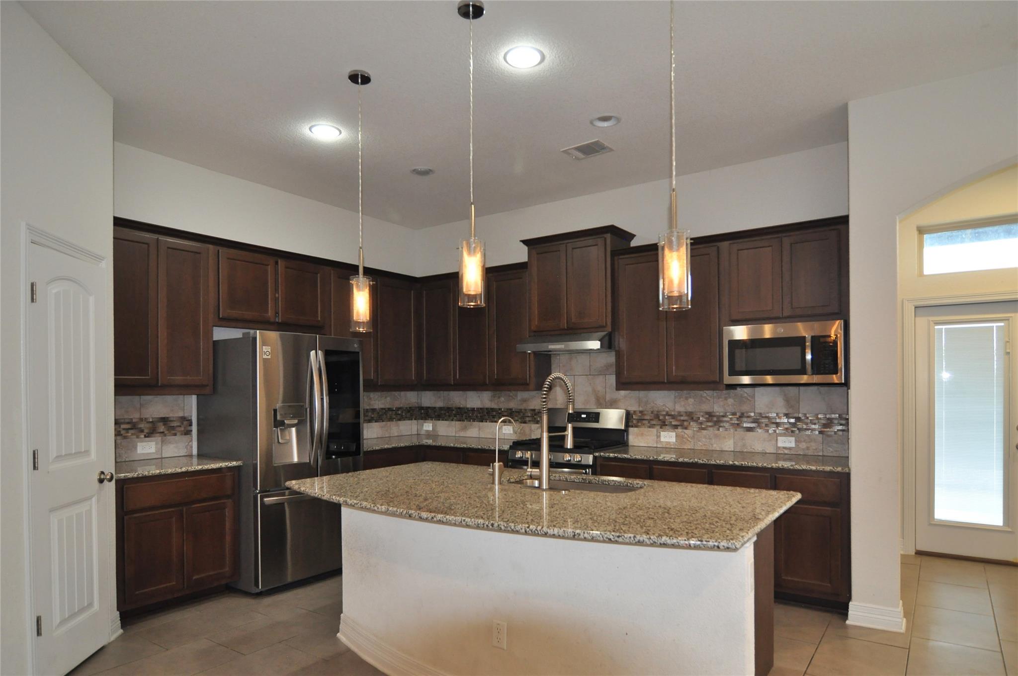 150 Russet Trl, Georgetown, TX 78628