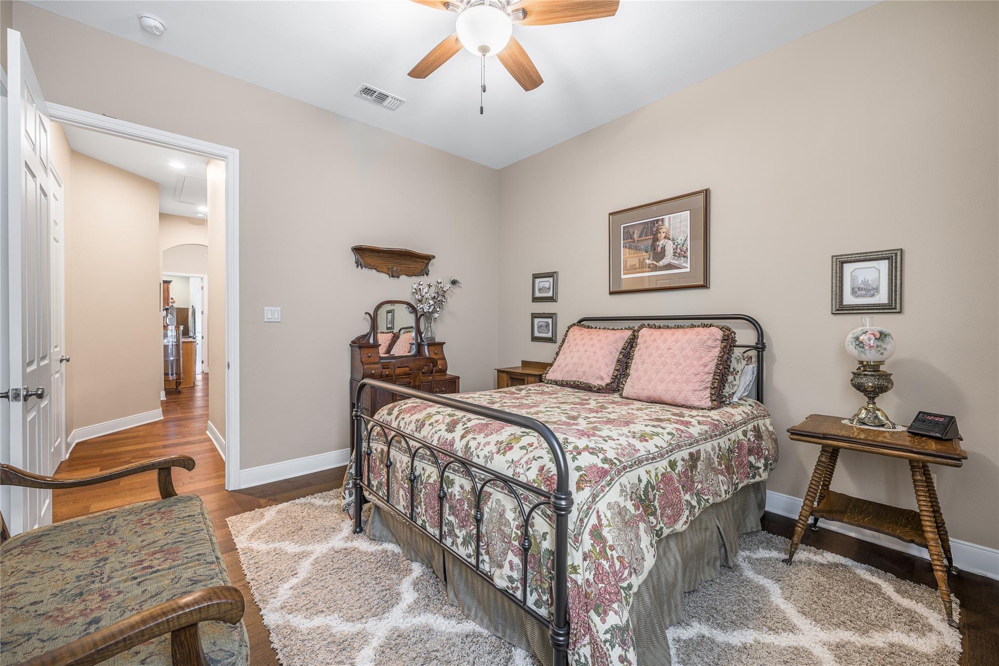 100 Kathleen Ave, La Grange, TX 78945