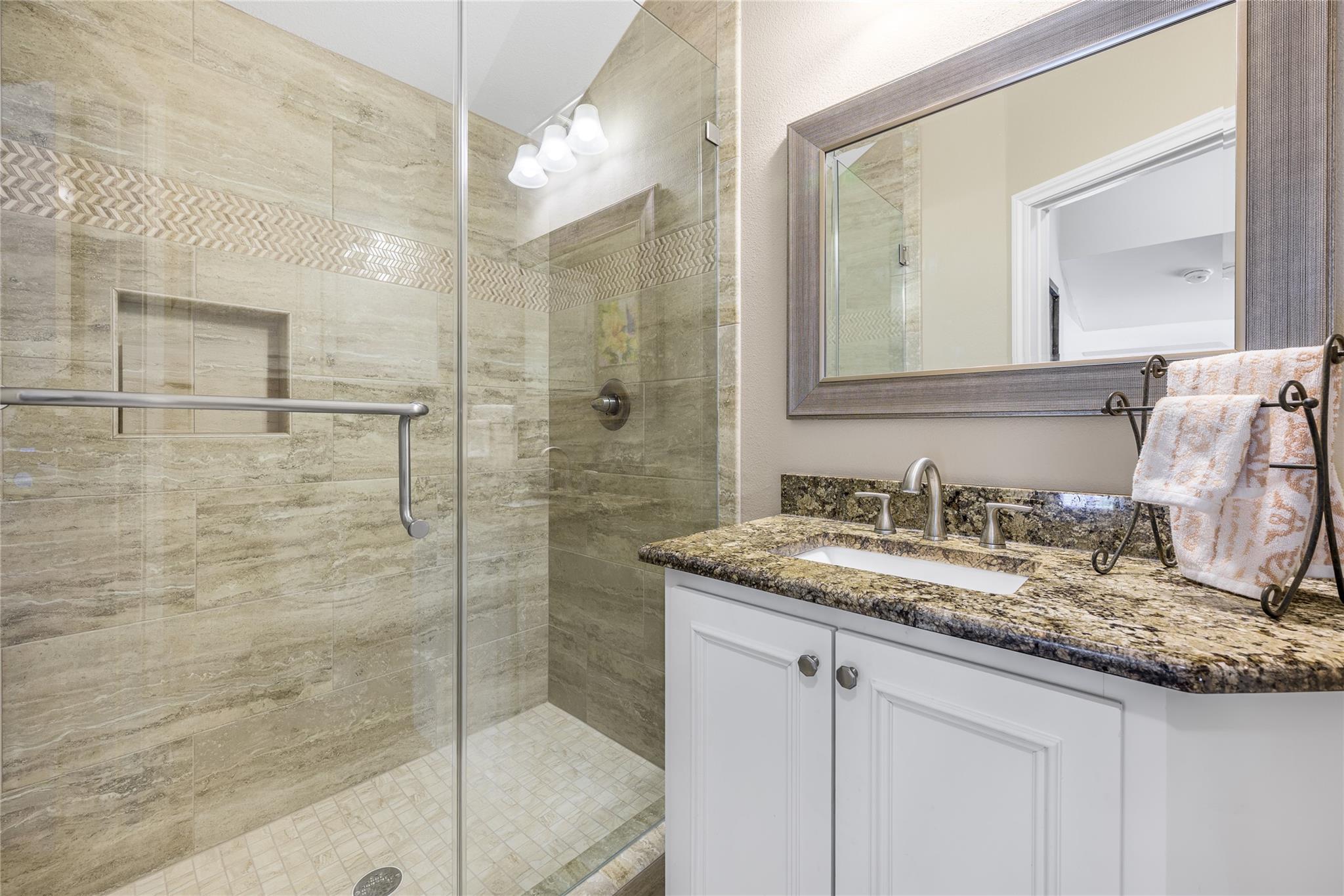 100 Kathleen Ave, La Grange, TX 78945