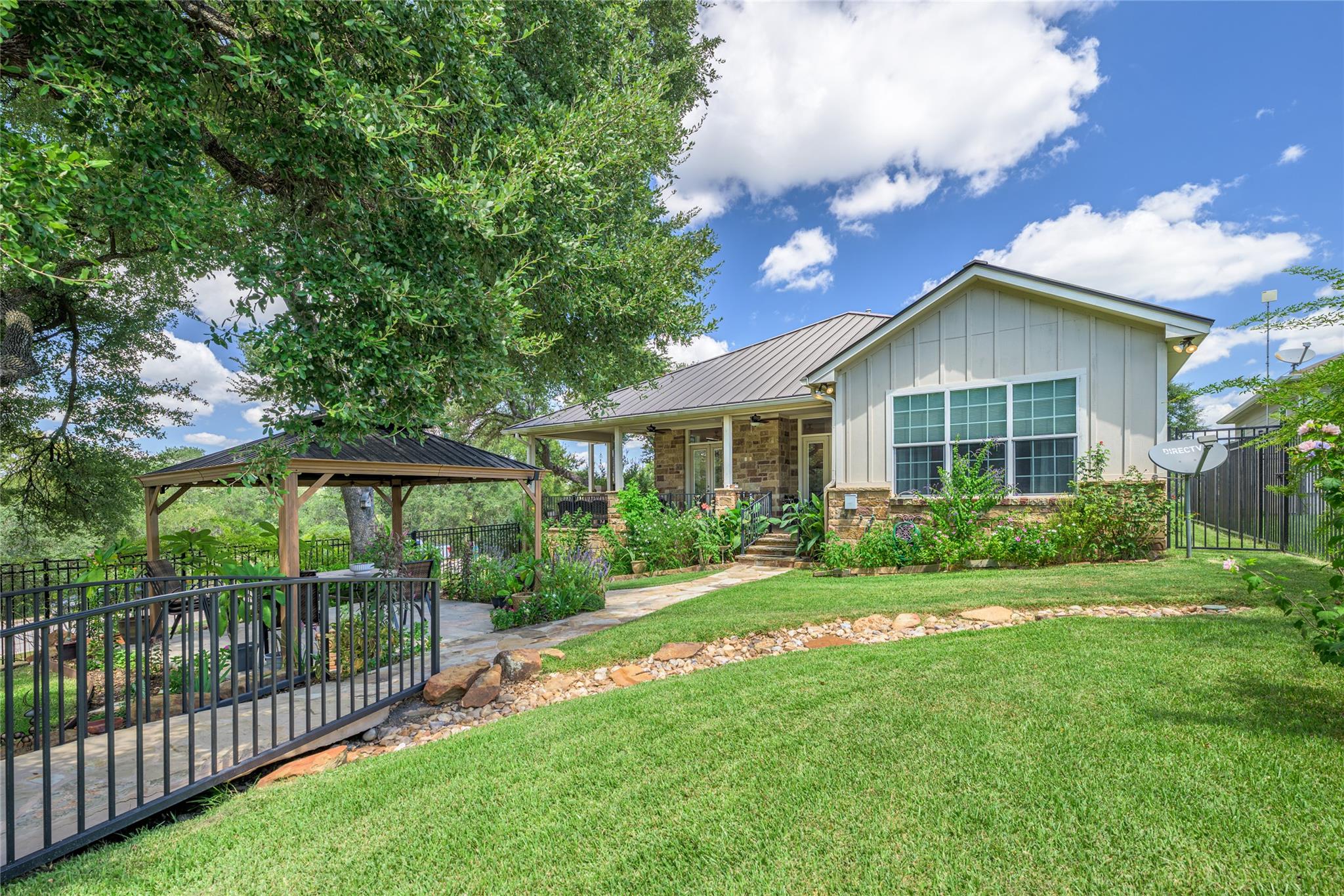 100 Kathleen Ave, La Grange, TX 78945