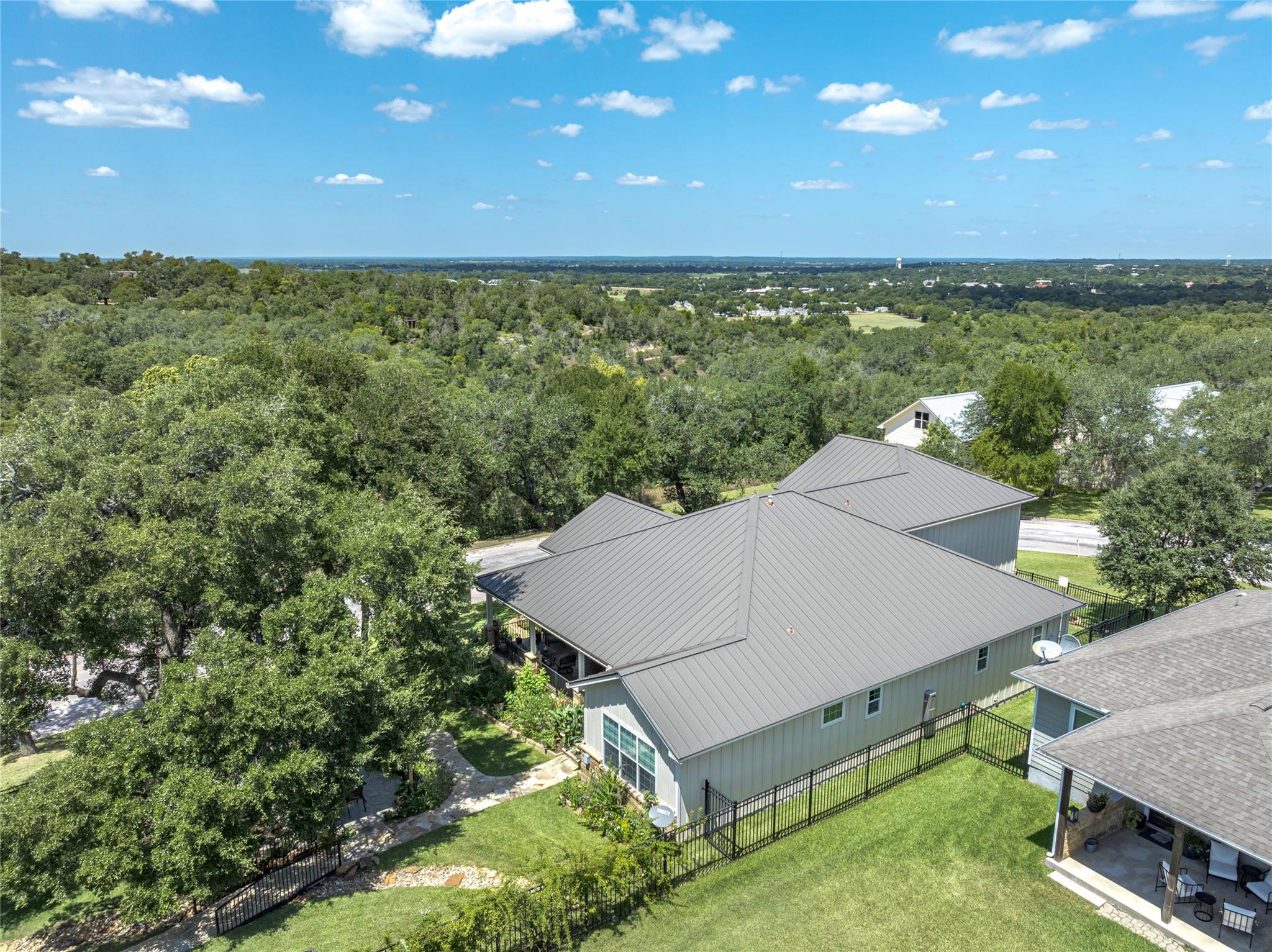 100 Kathleen Ave, La Grange, TX 78945