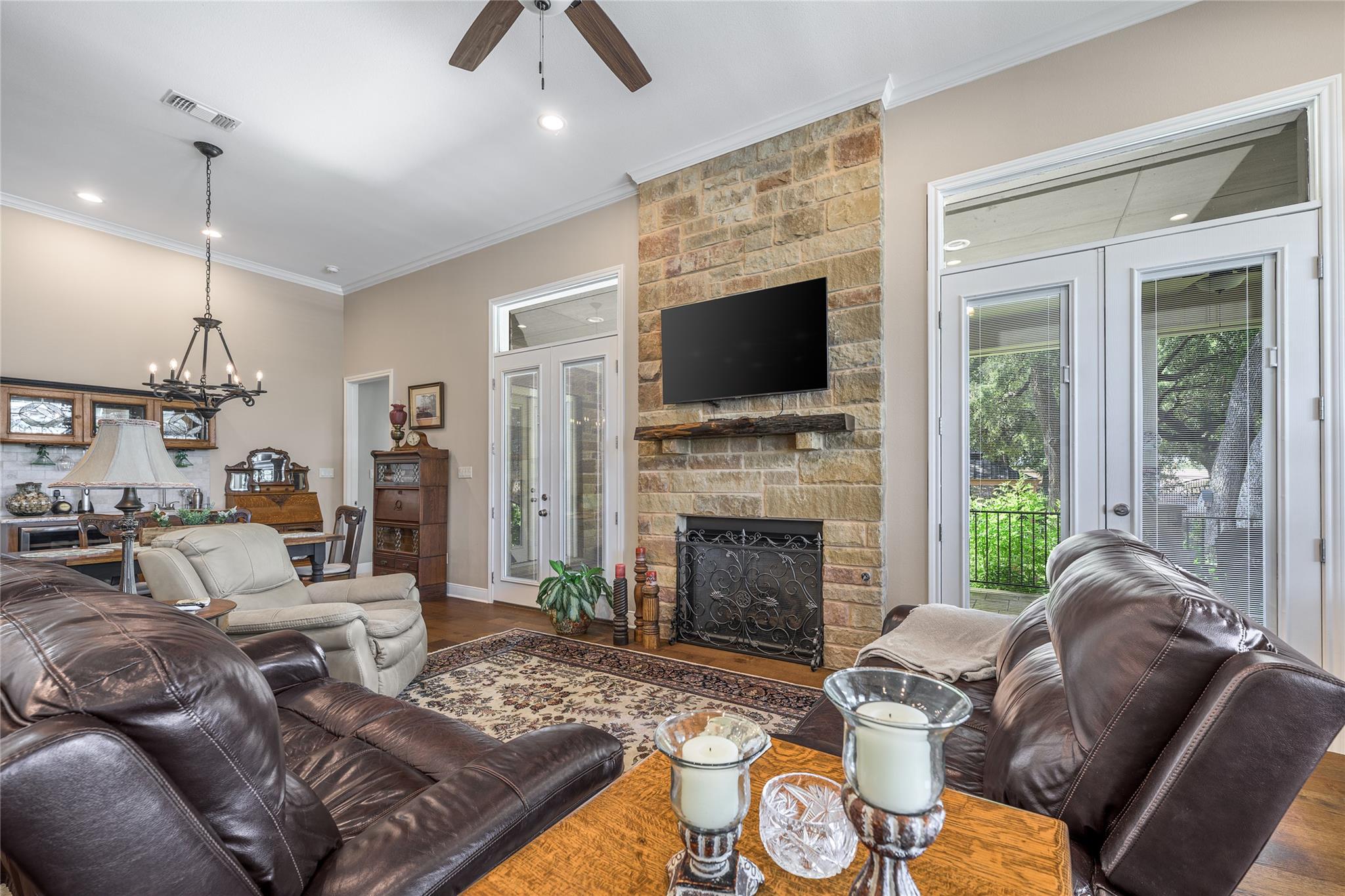 100 Kathleen Ave, La Grange, TX 78945