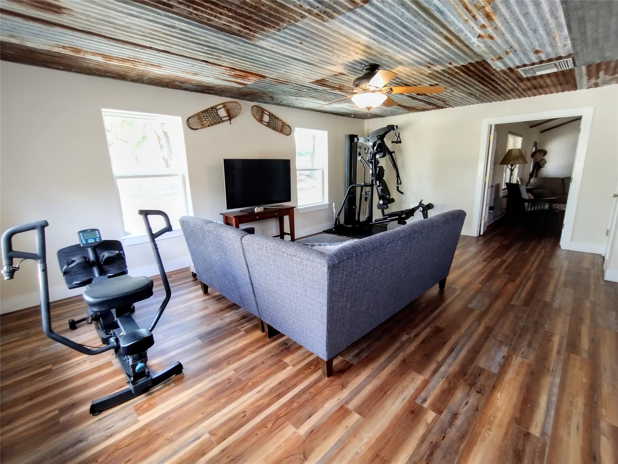 22303 Honeycomb Ln, Leander, TX 78641