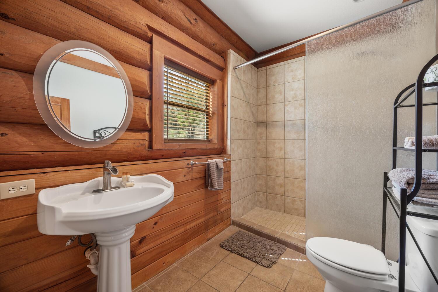 2550 FM 2342 # Hero's Hideaway, Burnet, TX 78611