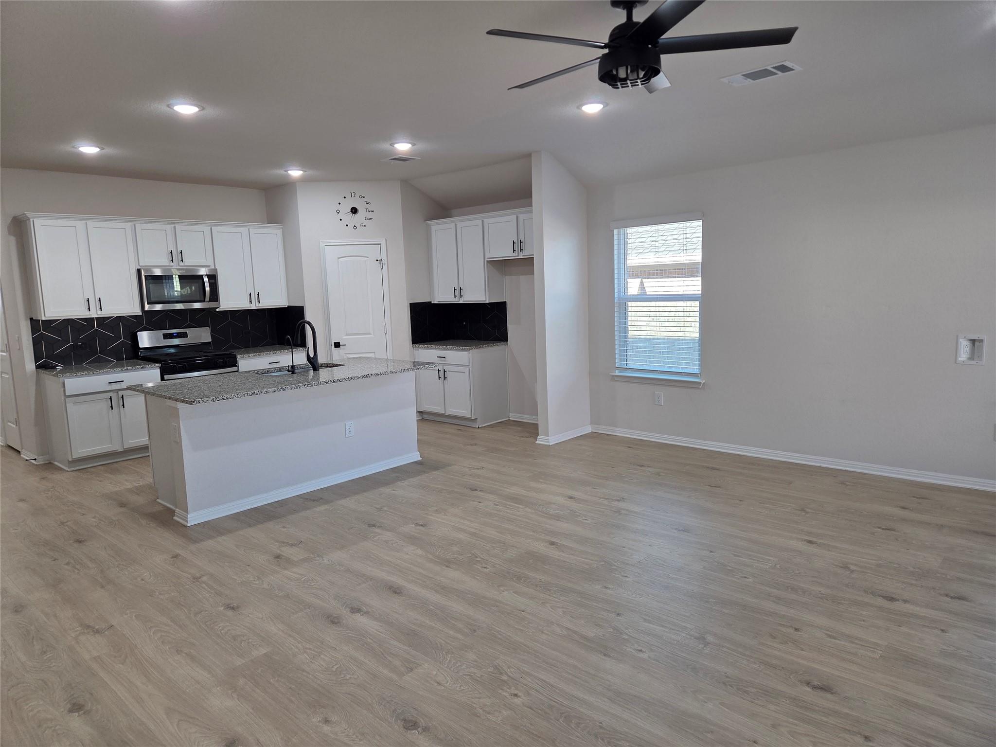 2421 Corriente Path, Leander, TX 78641