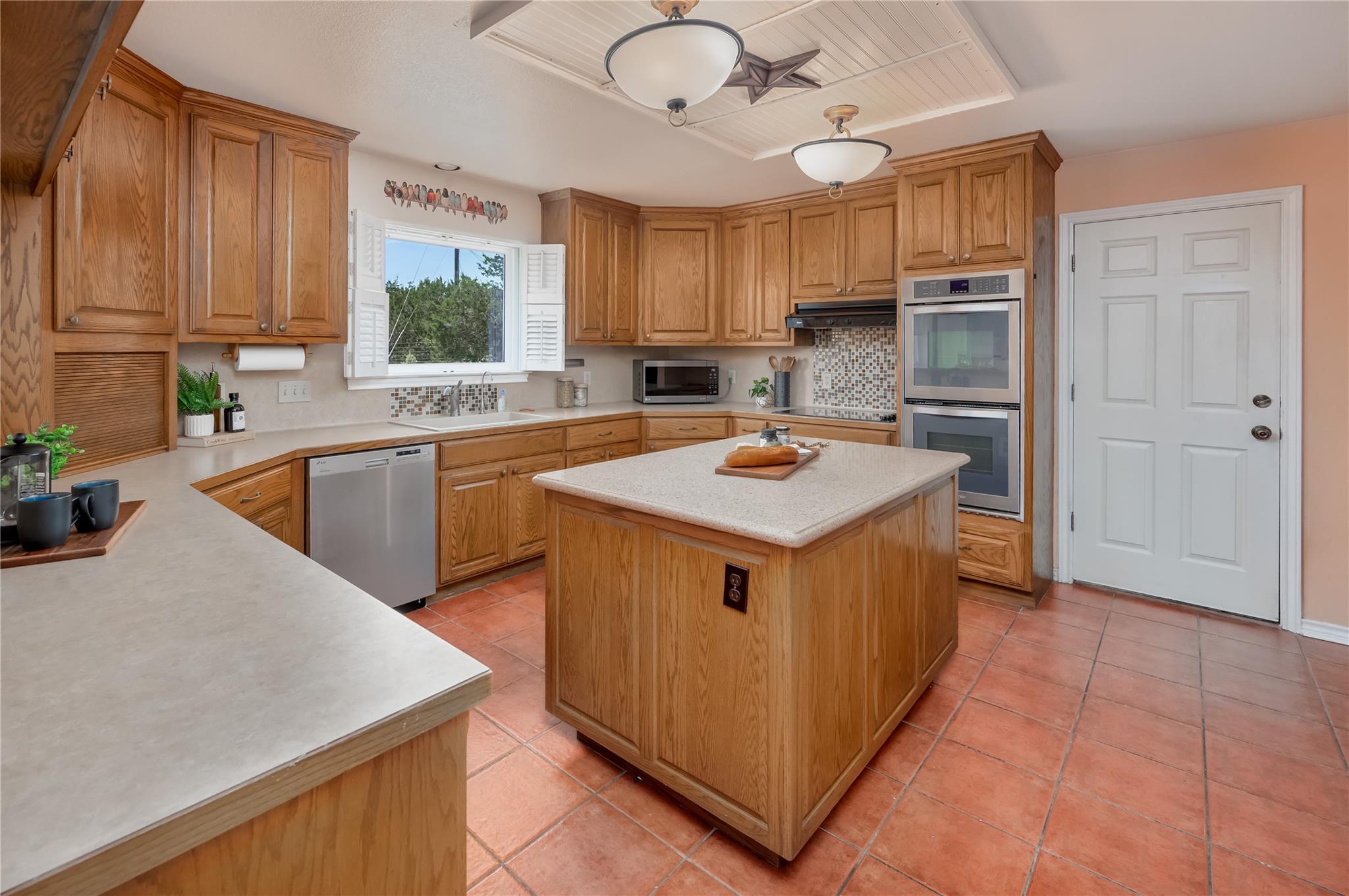 11134 Bonham Ranch Rd, Dripping Springs, TX 78620