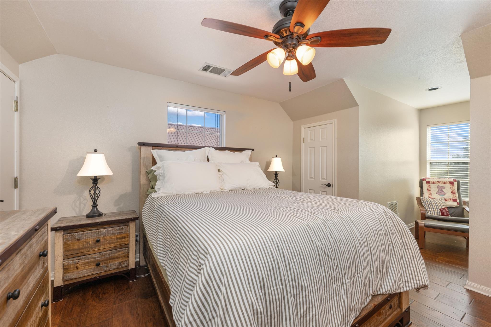 155 Gabriel Farms Dr, Hutto, TX 78634