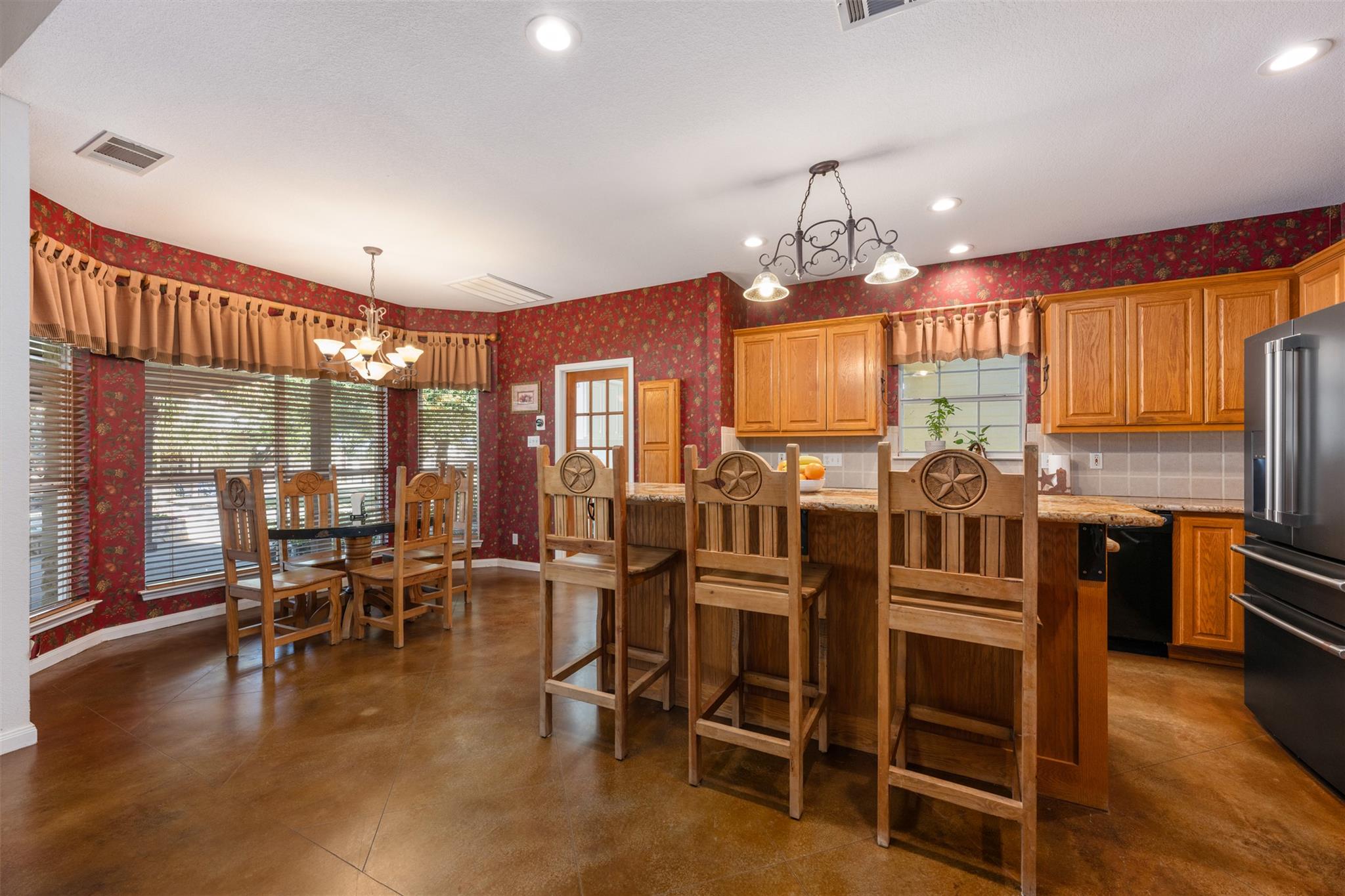 155 Gabriel Farms Dr, Hutto, TX 78634