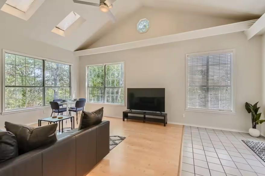 1202 Loma #A & B Dr, Austin, TX 78741