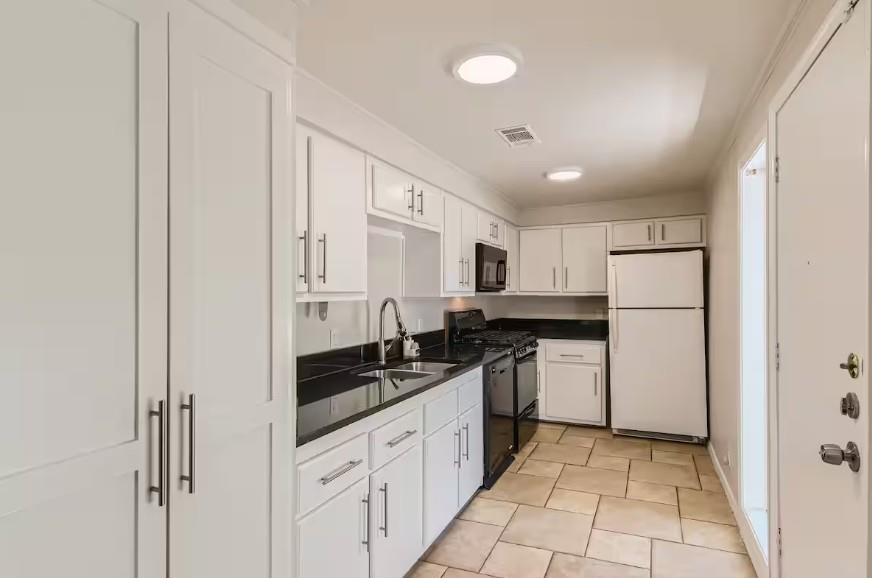 1202 Loma #A & B Dr, Austin, TX 78741