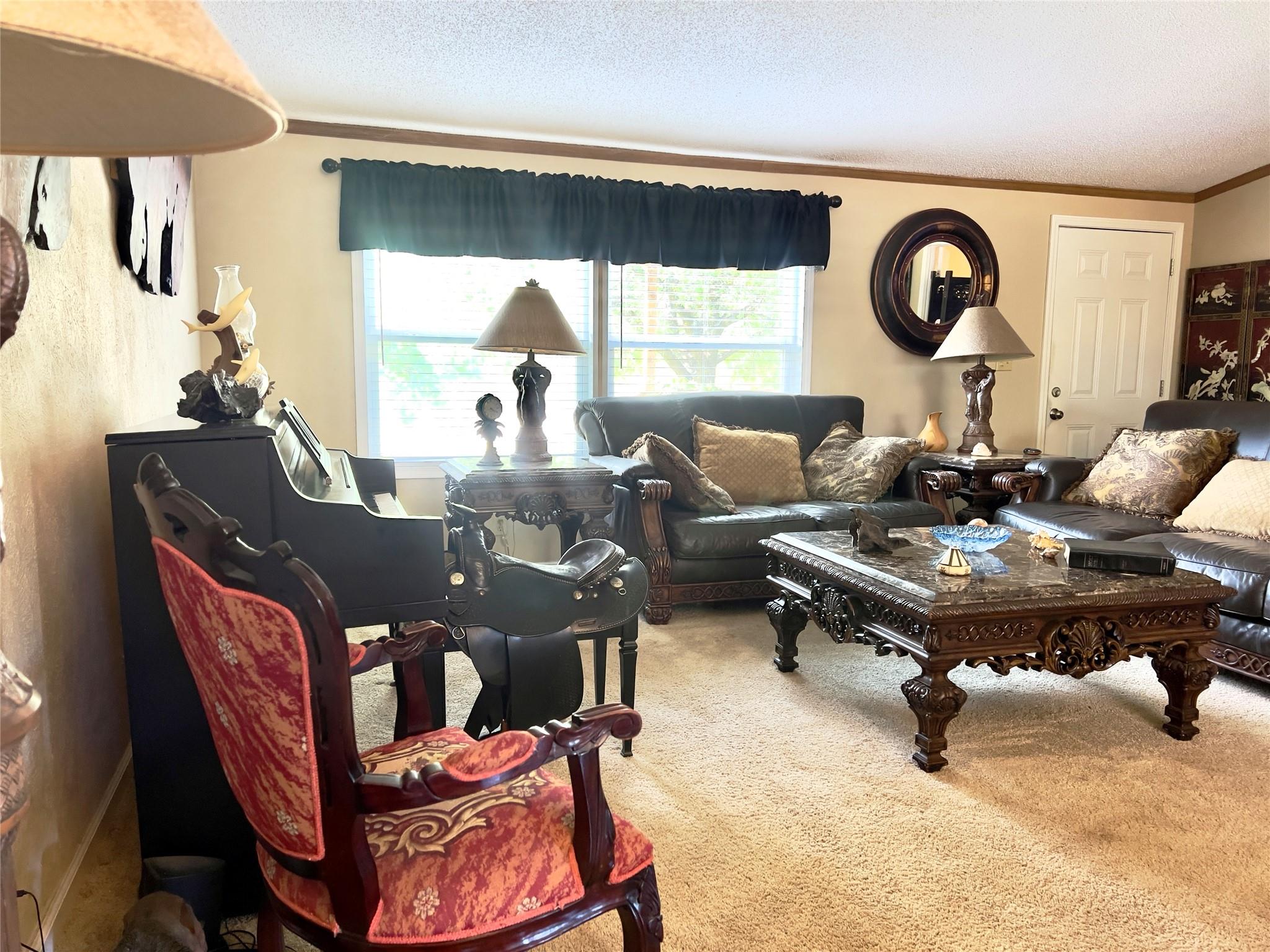 114 Lovers Ln, Kingsland, TX 78639