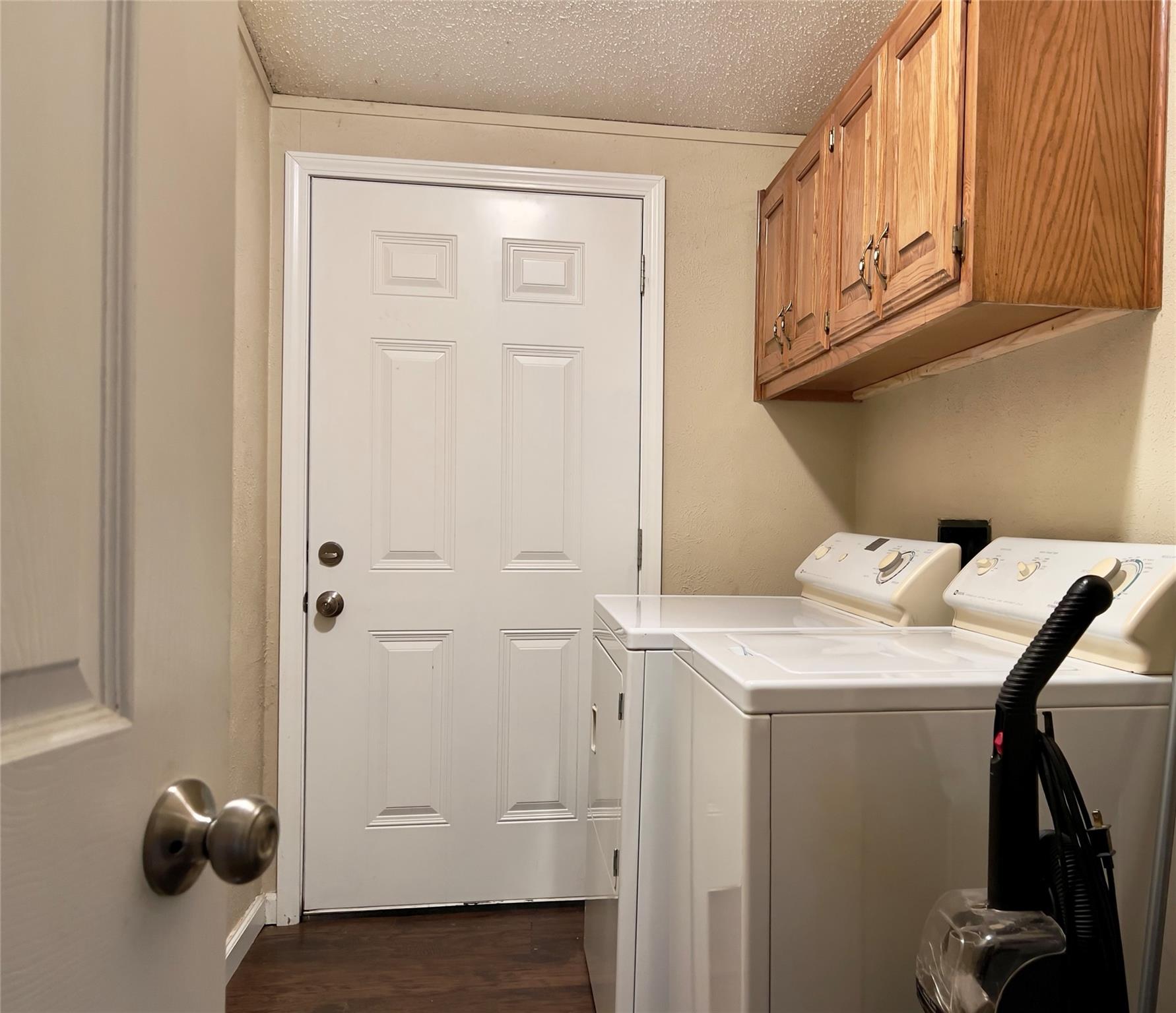 114 Lovers Ln, Kingsland, TX 78639