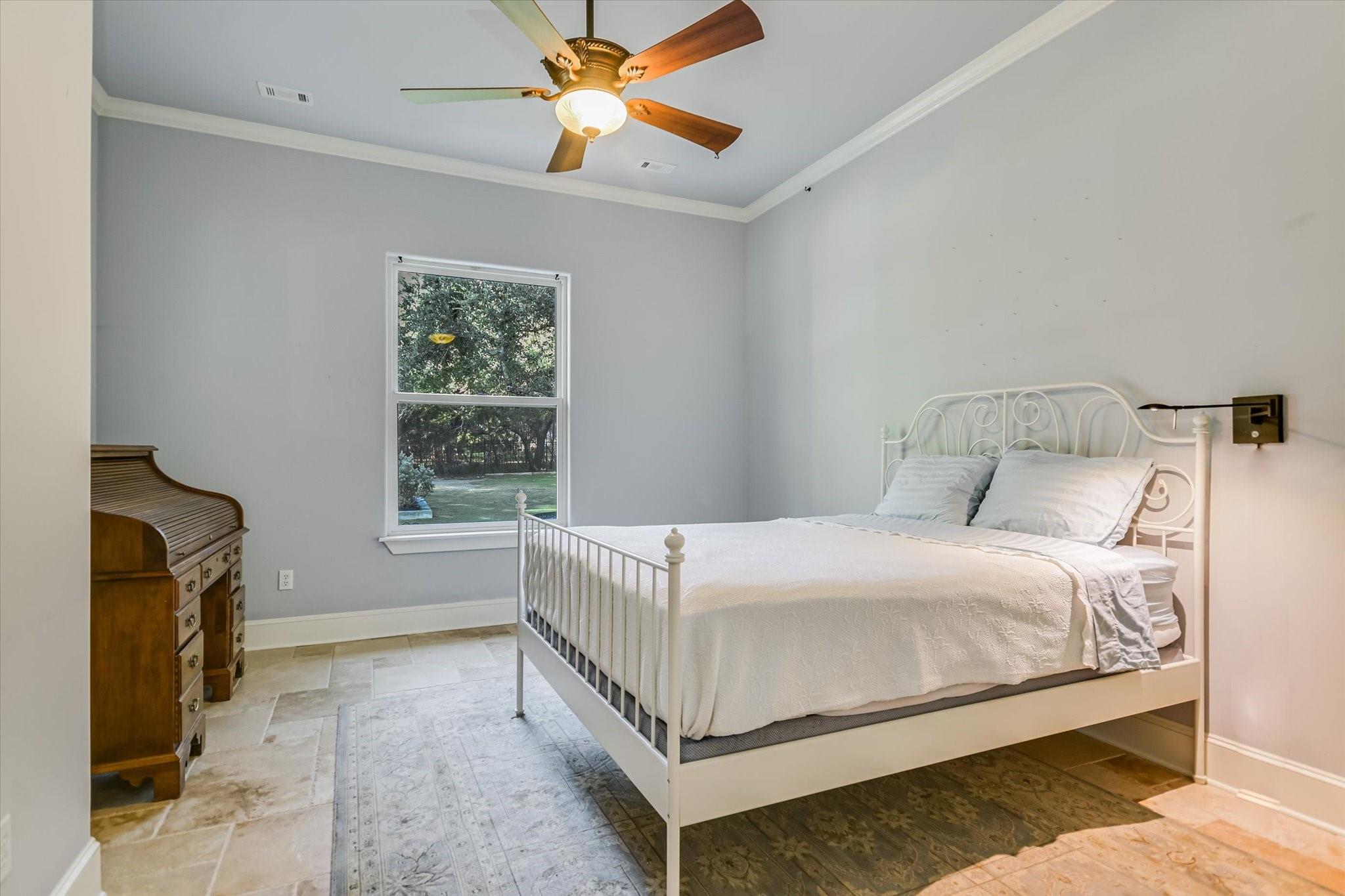 112 Gabriel Vis E, Georgetown, TX 78633