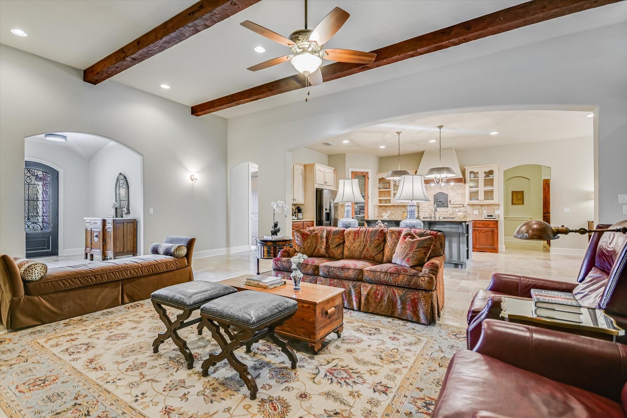 112 Gabriel Vis E, Georgetown, TX 78633