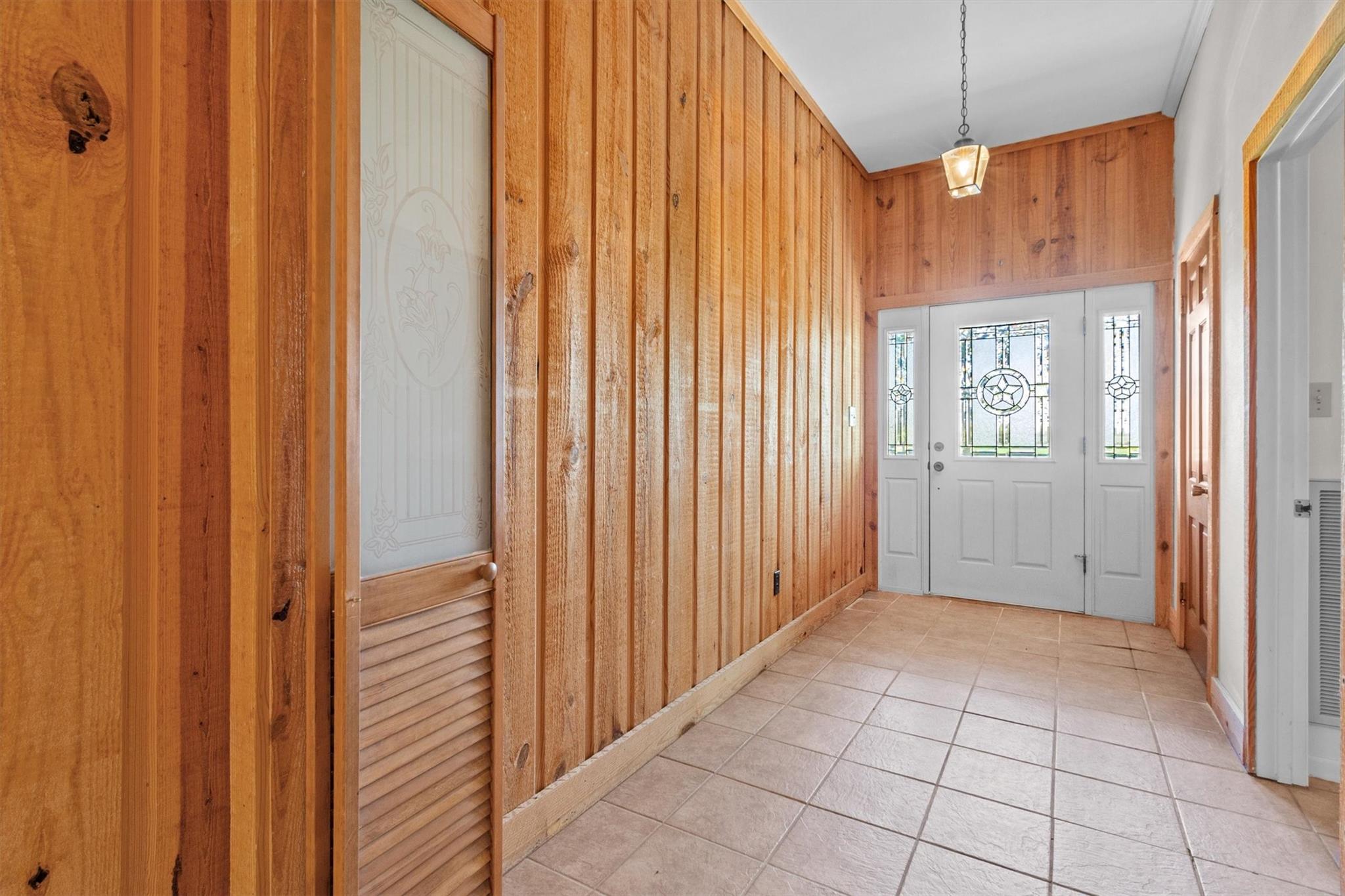 12914 Pfluger Berkman Ln, Coupland, TX 78615